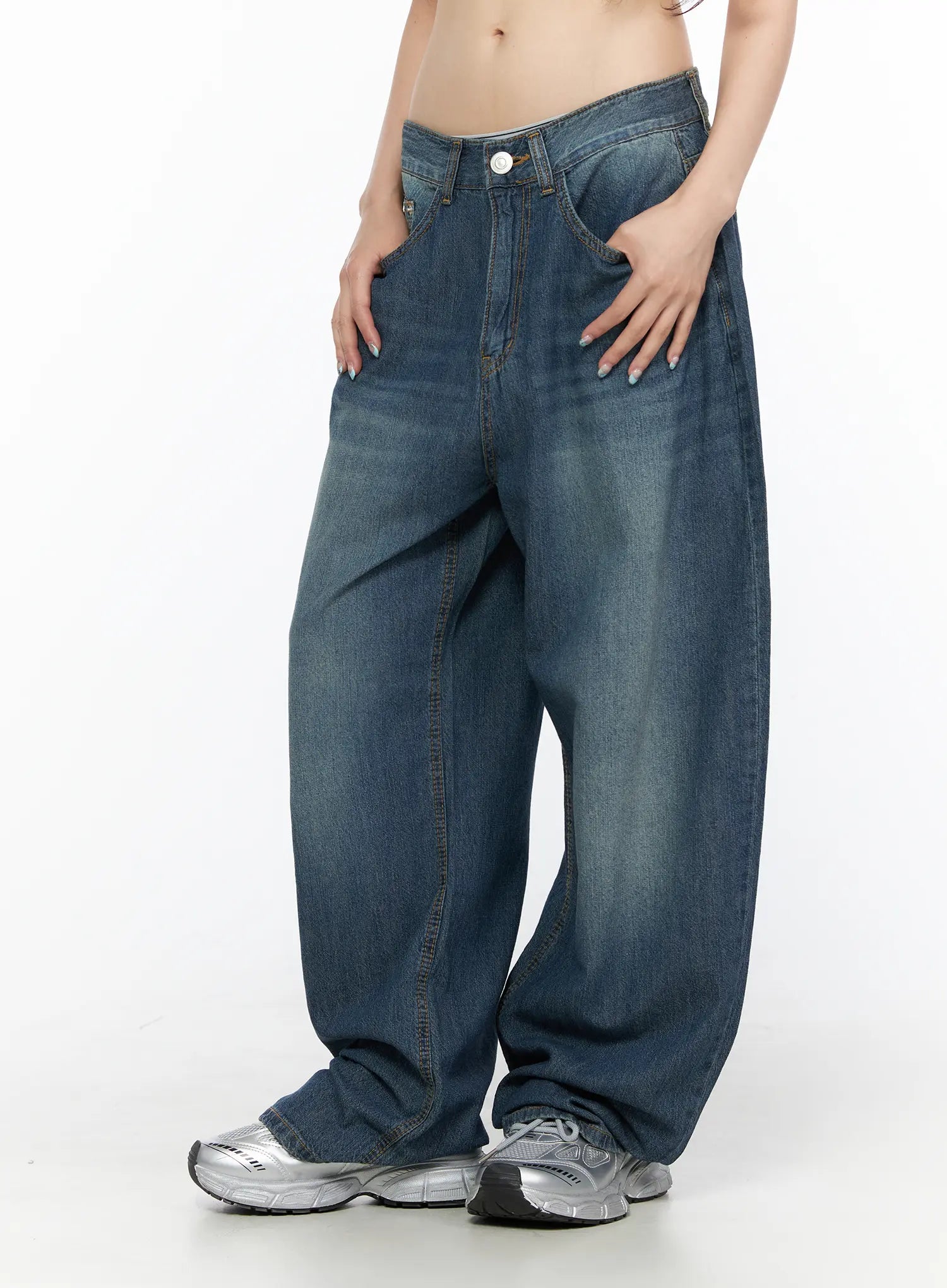 Ace Washed Wide Leg Jeans CL522