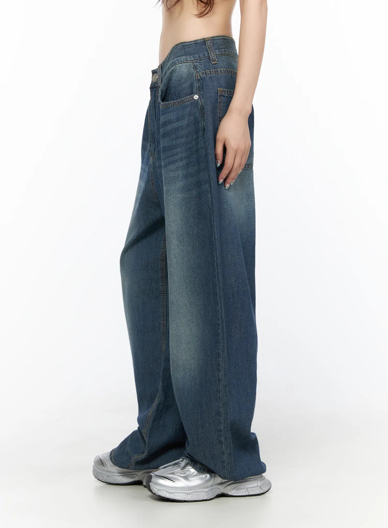 Ace Washed Wide Leg Jeans CL522