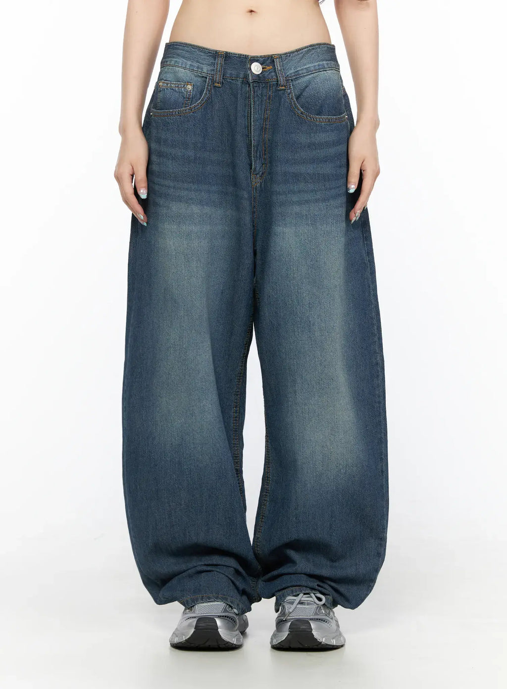 Ace Washed Wide Leg Jeans CL522