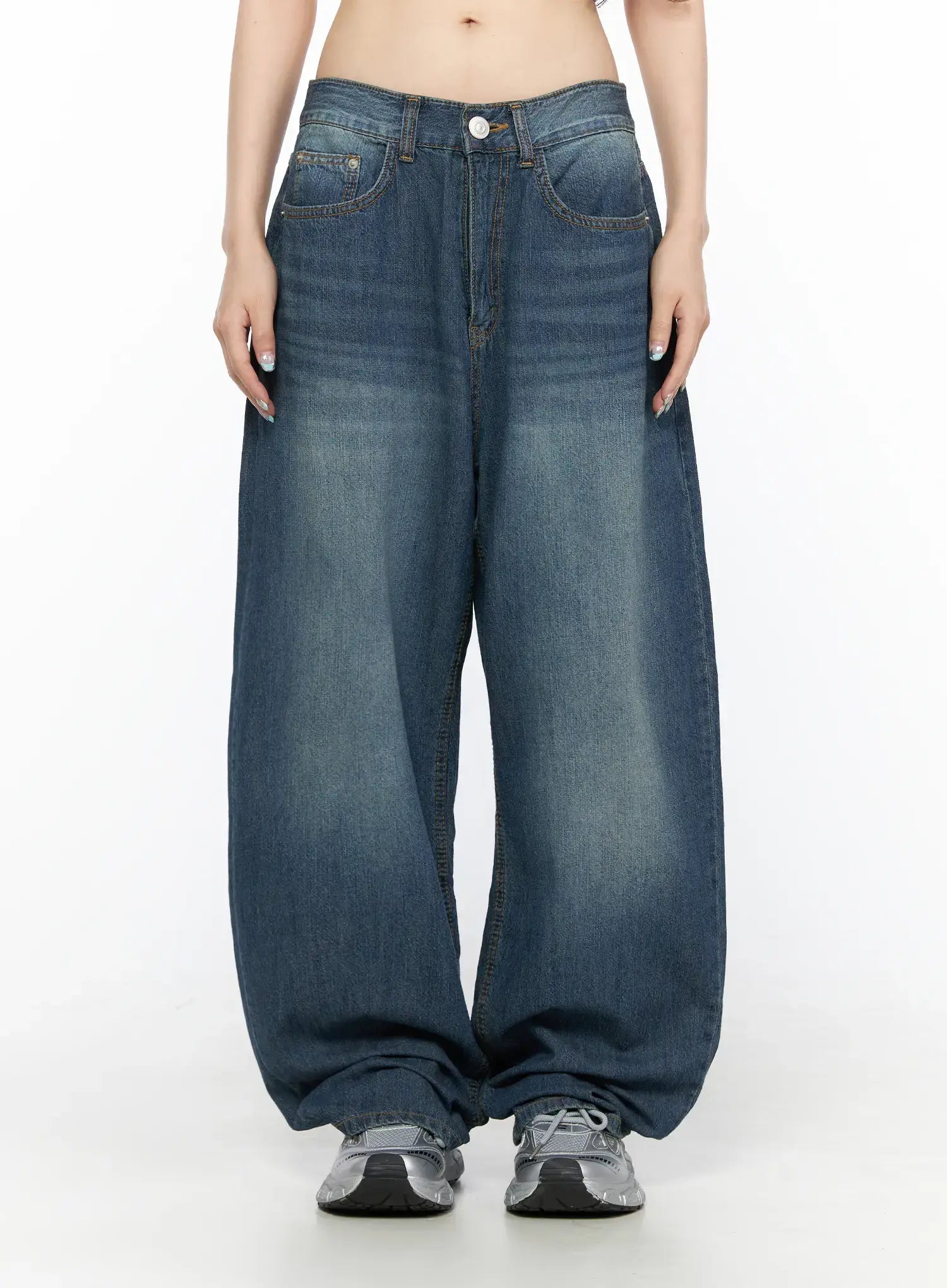 Ace Washed Wide Leg Jeans CL522