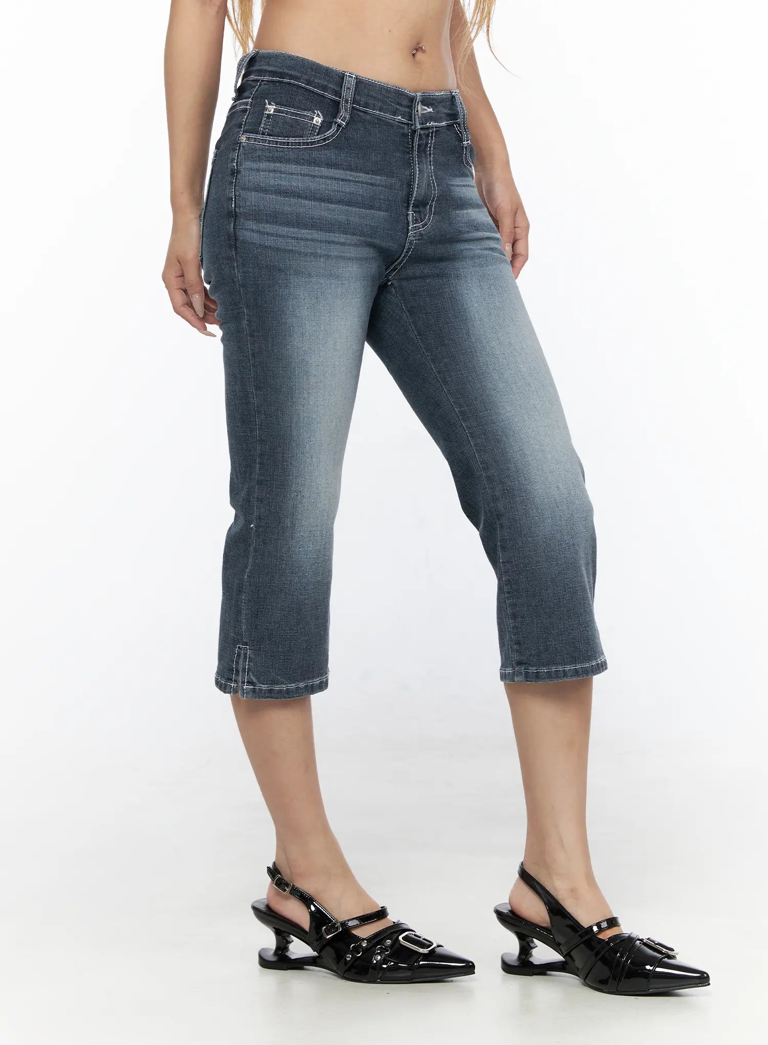 Aluna Washed Capri Jeans CL529