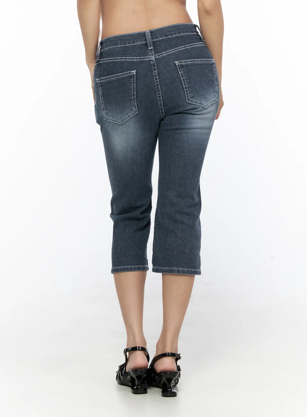 Aluna Washed Capri Jeans CL529