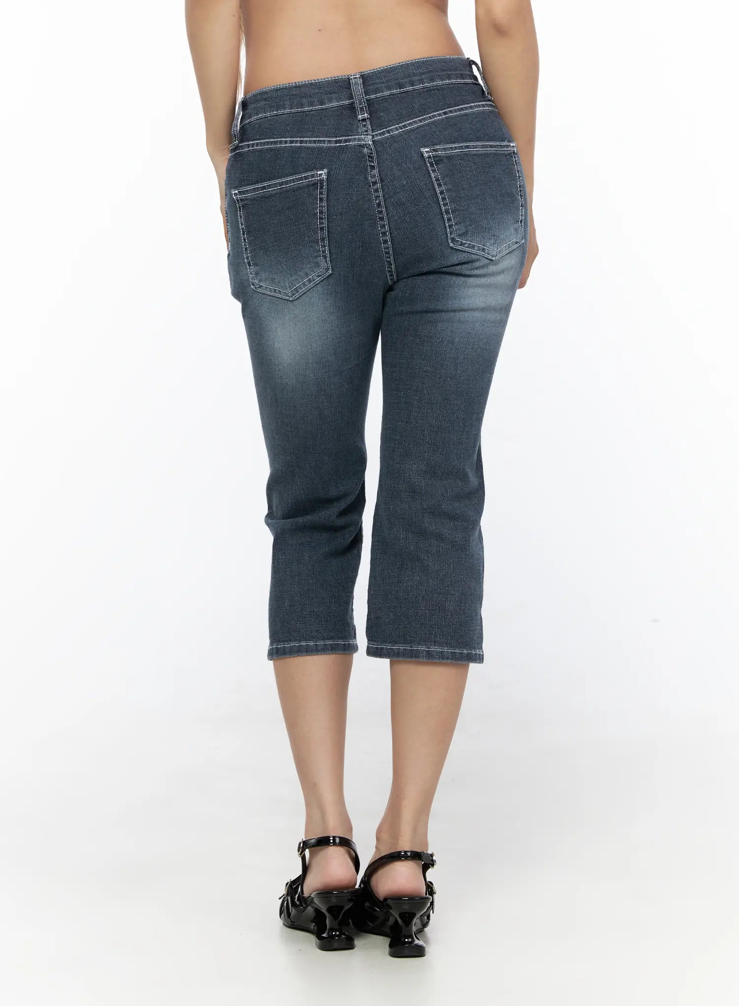 Aluna Washed Capri Jeans CL529