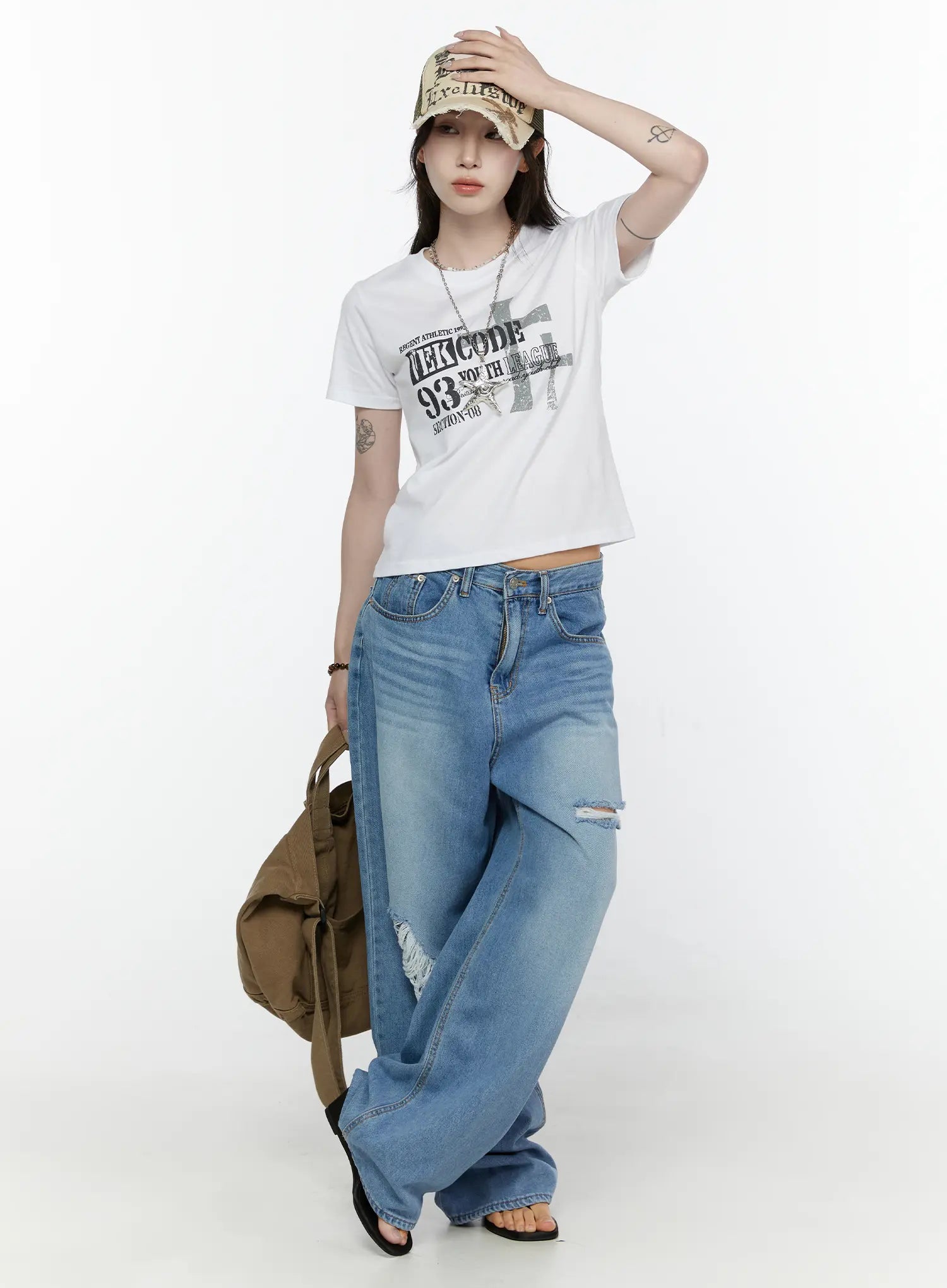 Arden Distressed High-Waist Baggy Jeans IL522