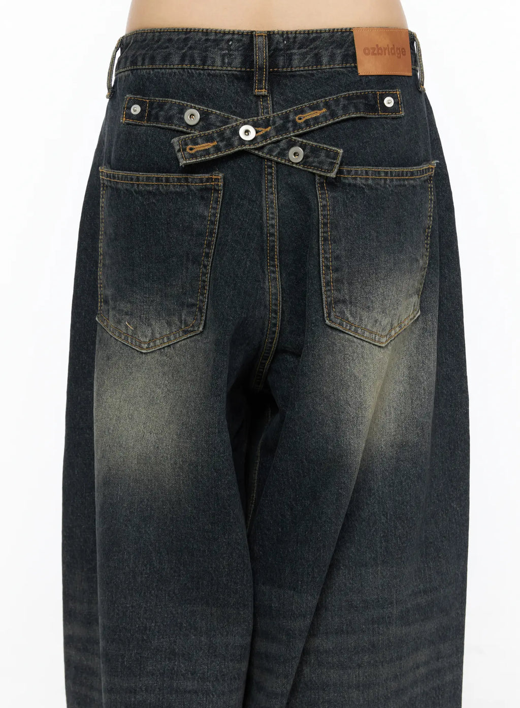 Avie Vintage Wash Wide Leg Jeans CU530