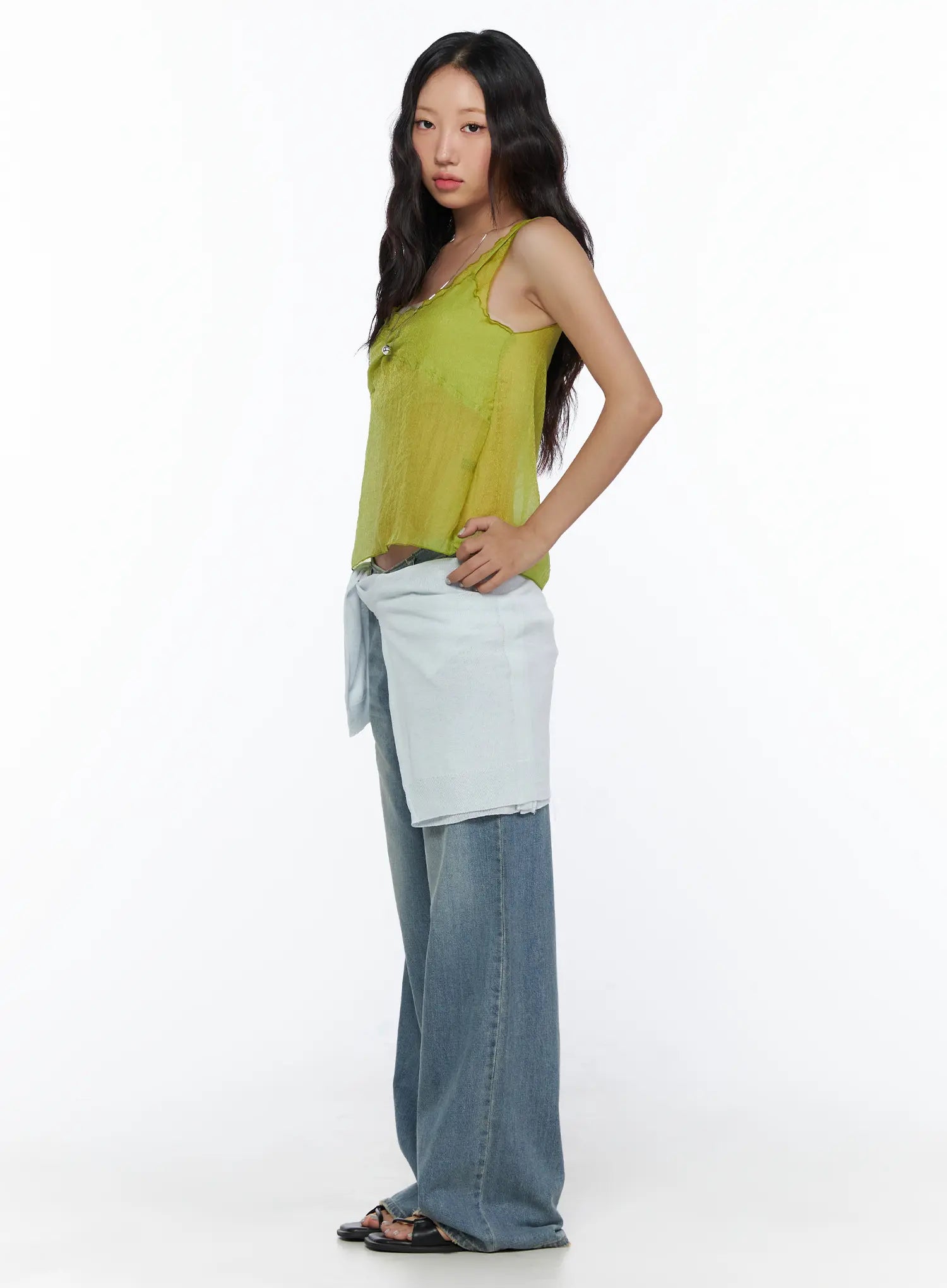 Beau Low-Rise Wide Jeans CL510
