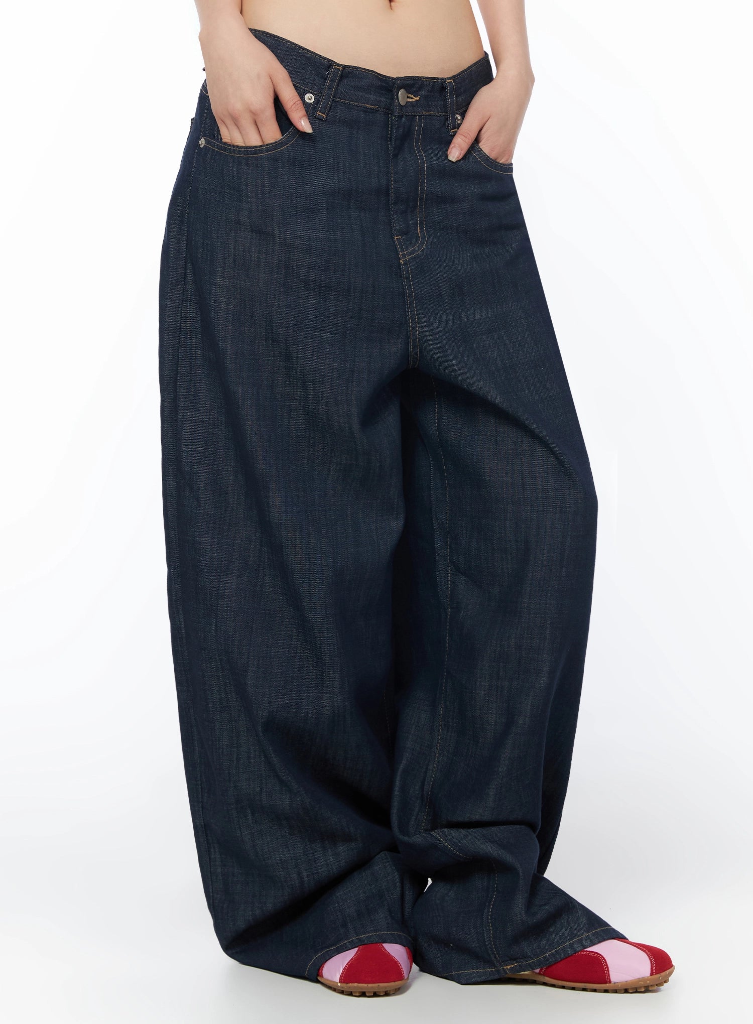 Brinny Vintage Wide-Leg Jeans IU525