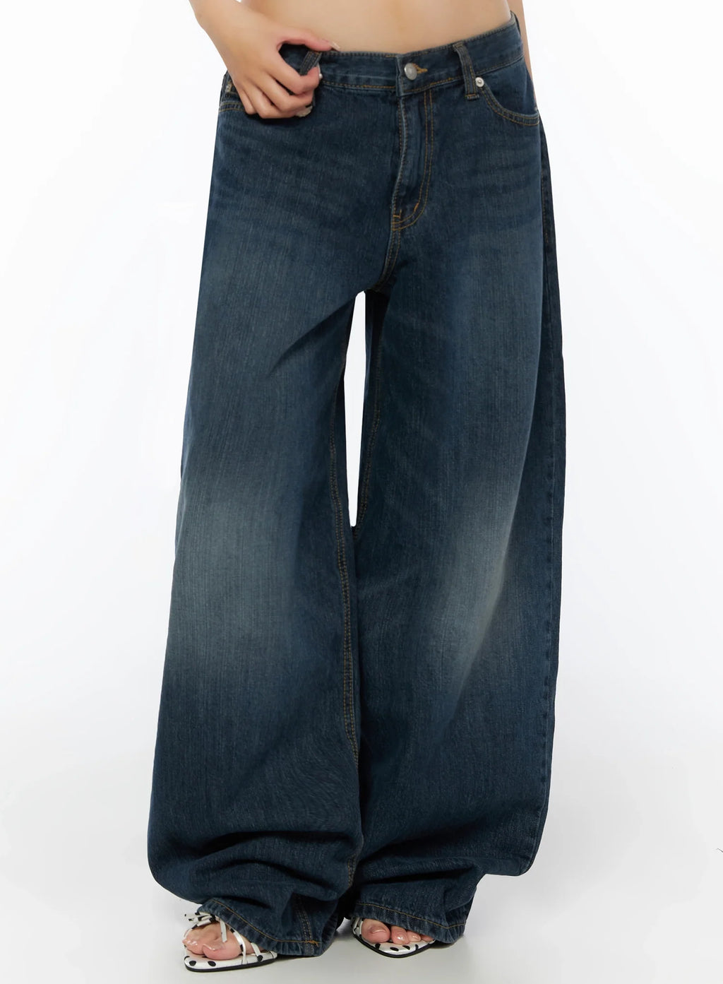 Cruz Wide Leg Jeans IL523