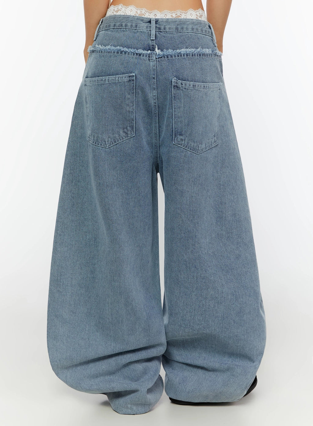 Gale Distressed Wide Leg Jeans IL530