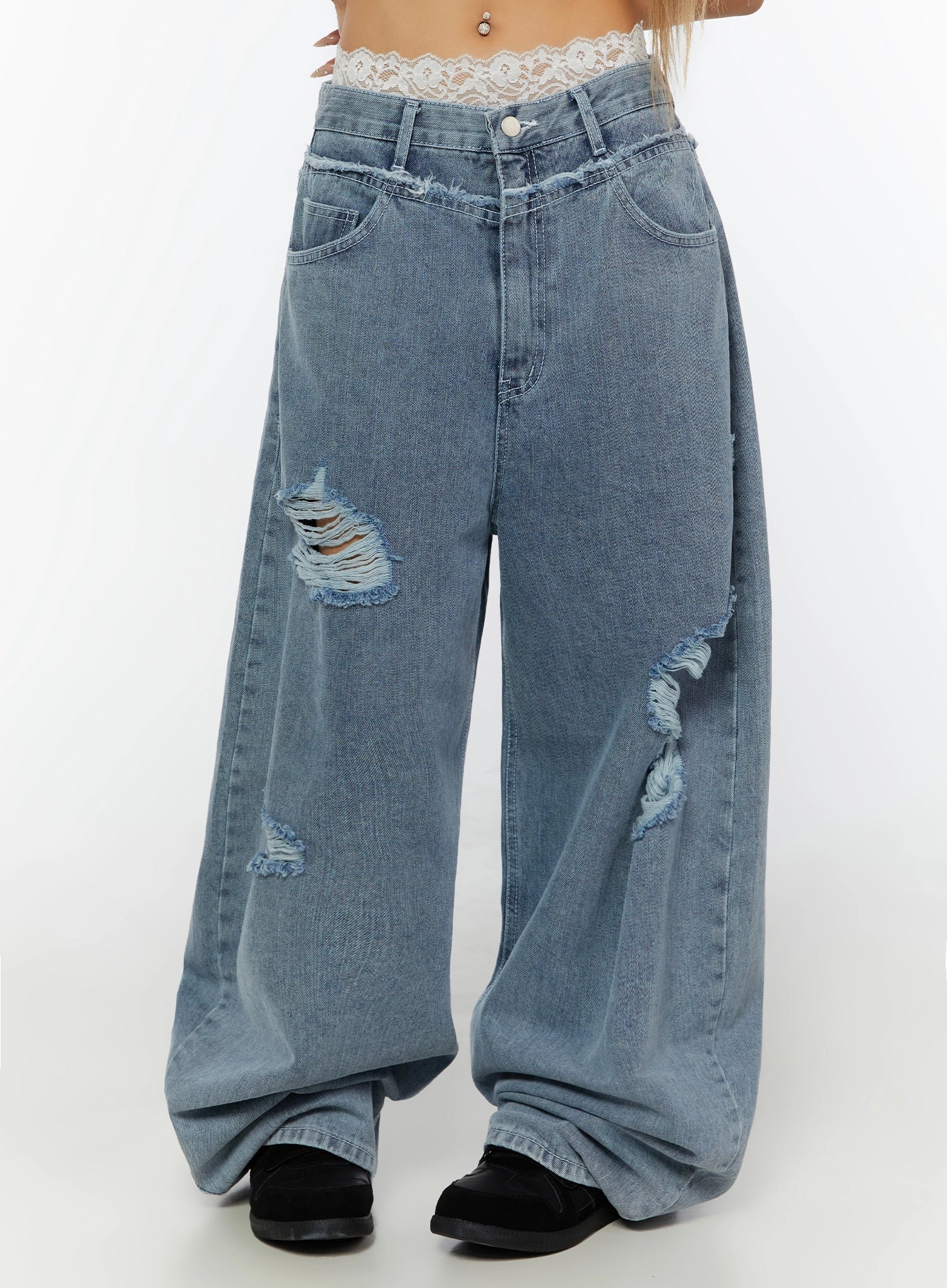 Gale Distressed Wide Leg Jeans IL530
