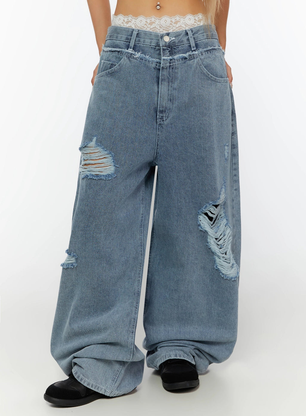 Gale Distressed Wide Leg Jeans IL530