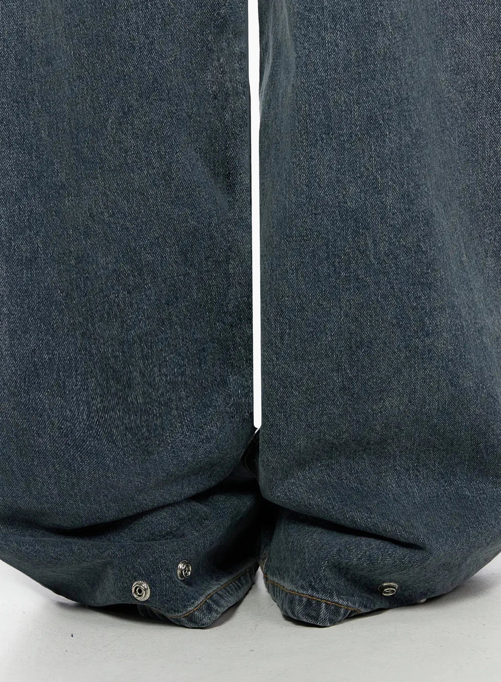 Greer Vintage Wash Baggy Jeans IL523