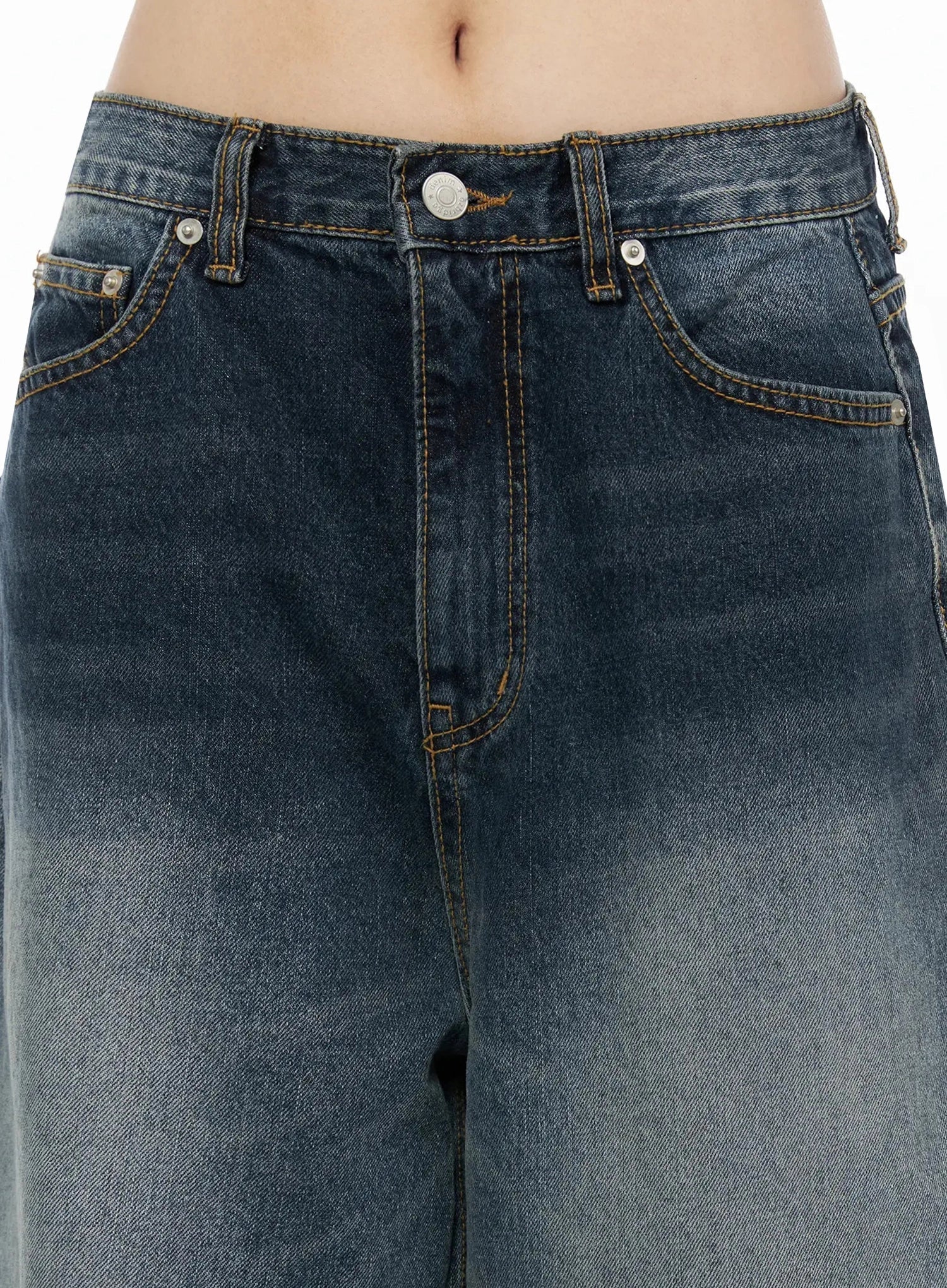 Greer Vintage Wash Baggy Jeans IL523