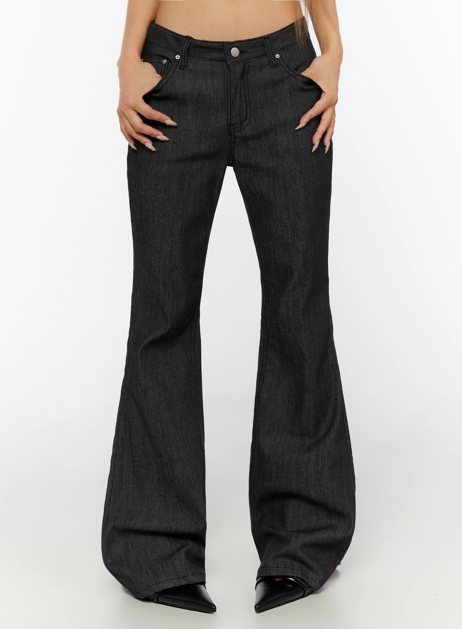 Hina No-Fade Bootcut Flared Jeans IL524