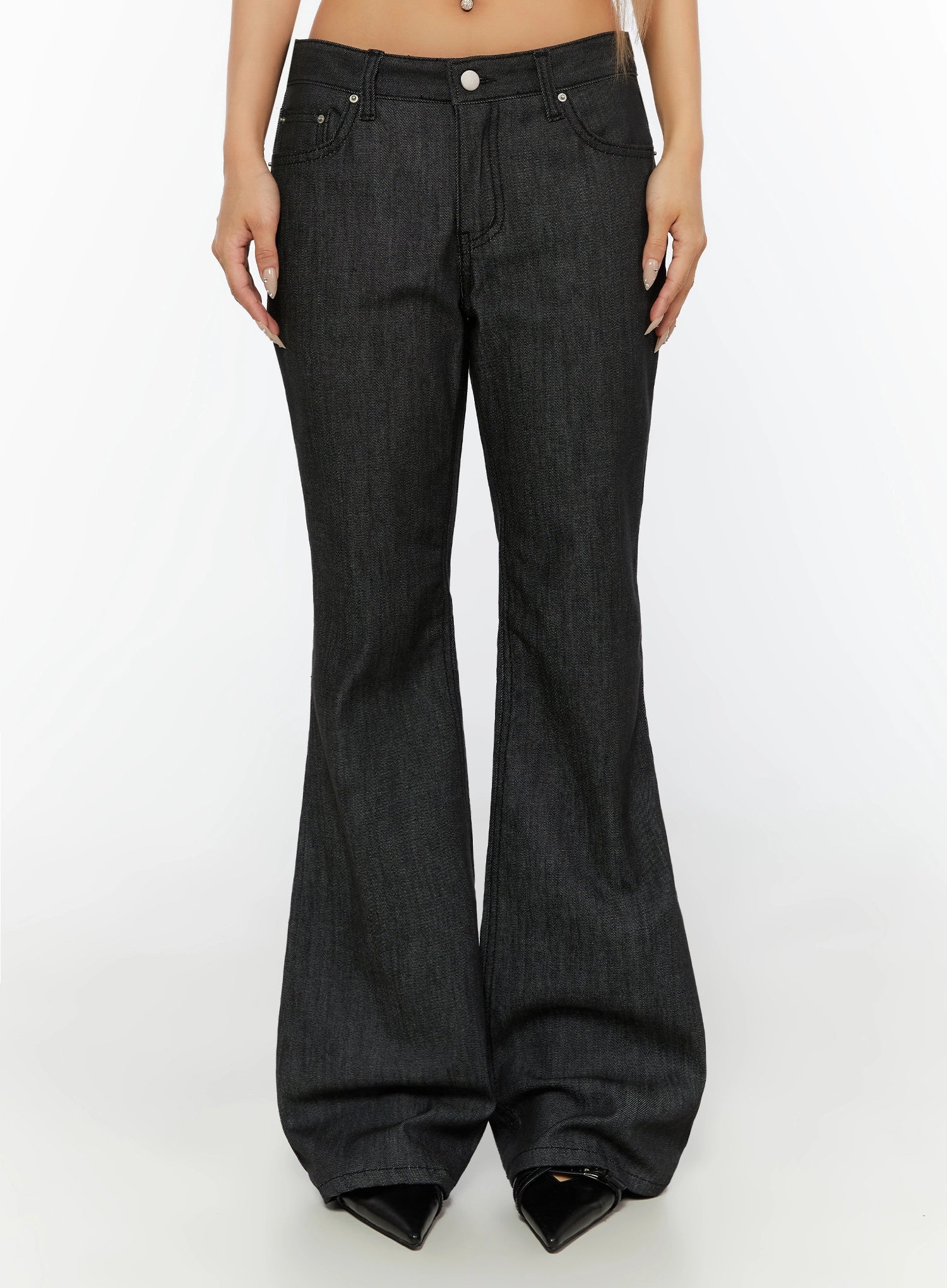 Hina No-Fade Bootcut Flared Jeans IL524