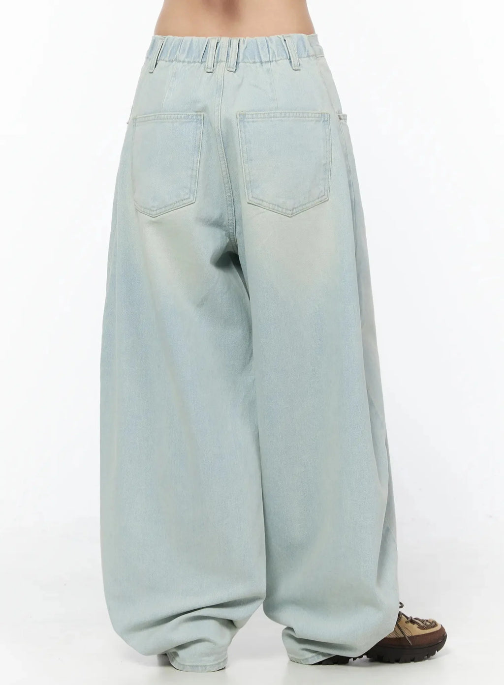 Kaela Light Wash Baggy Jeans IG507