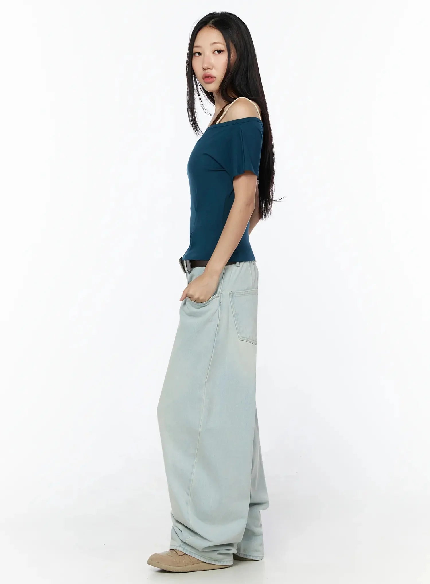 Kaela Light Wash Baggy Jeans IG507