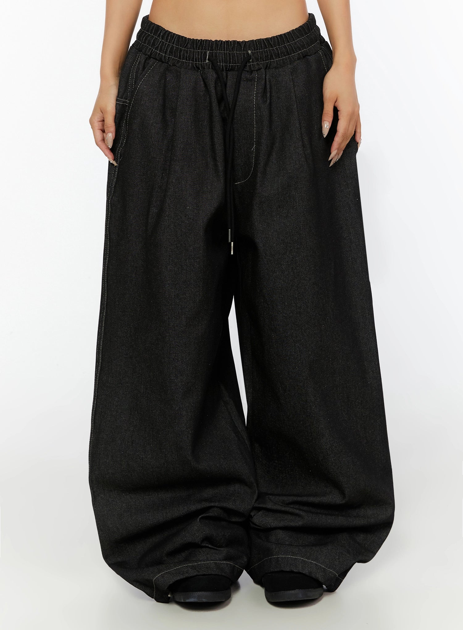 Kris Back Graphic Baggy Jeans IL524