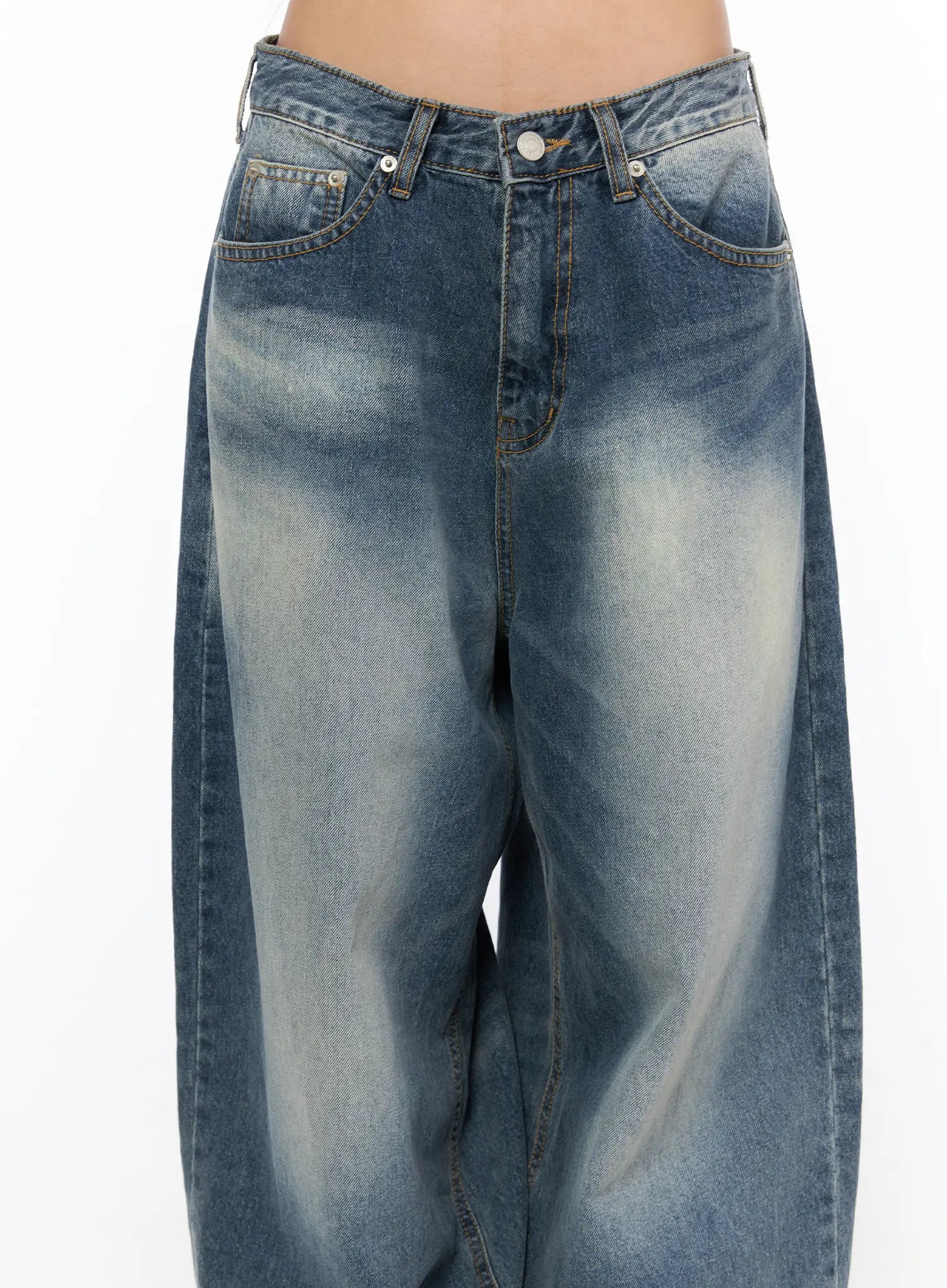 Lane Washed Wide Leg Jeans CU523