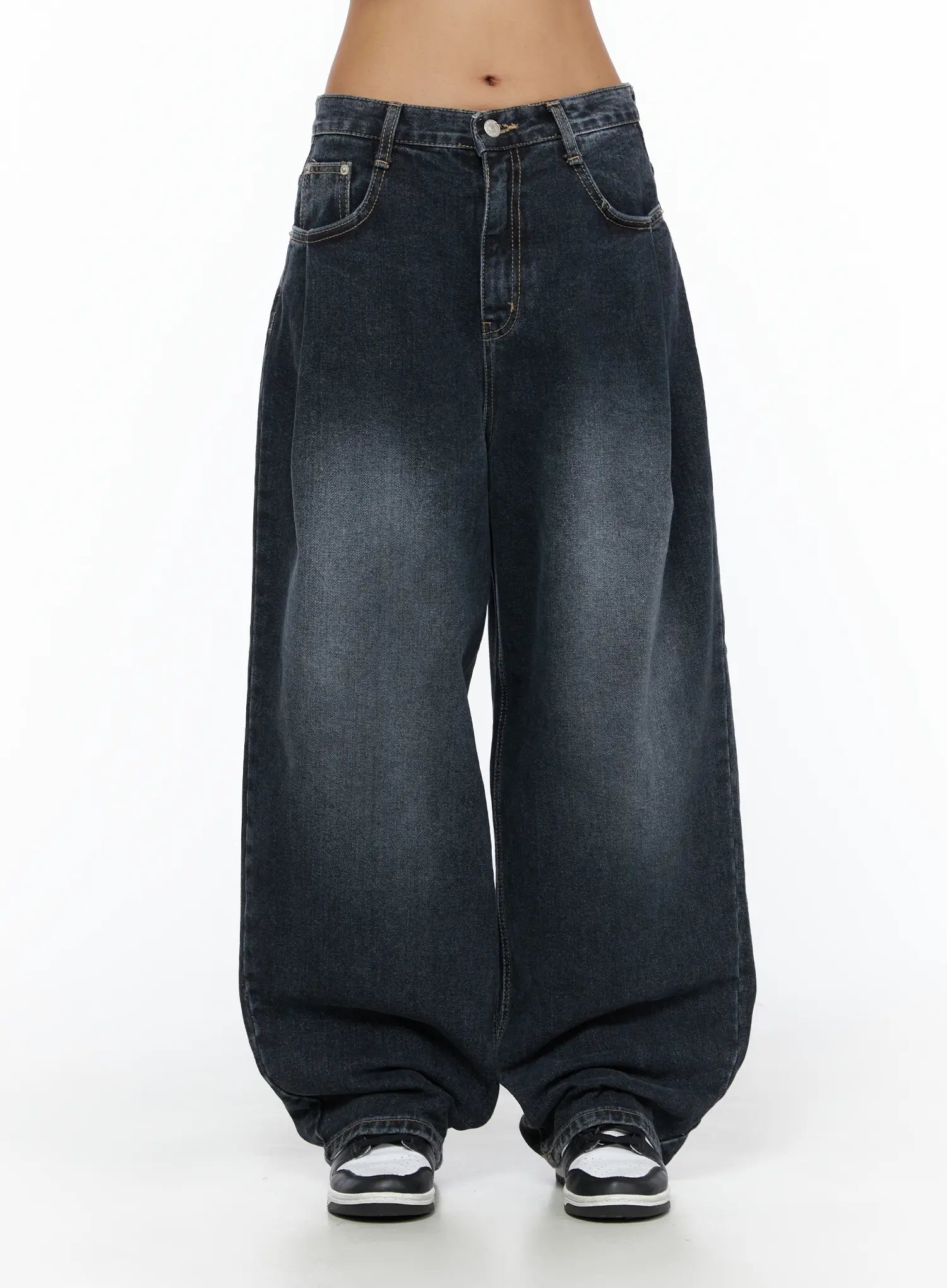 Louis Pintuck Washed Jeans CL503