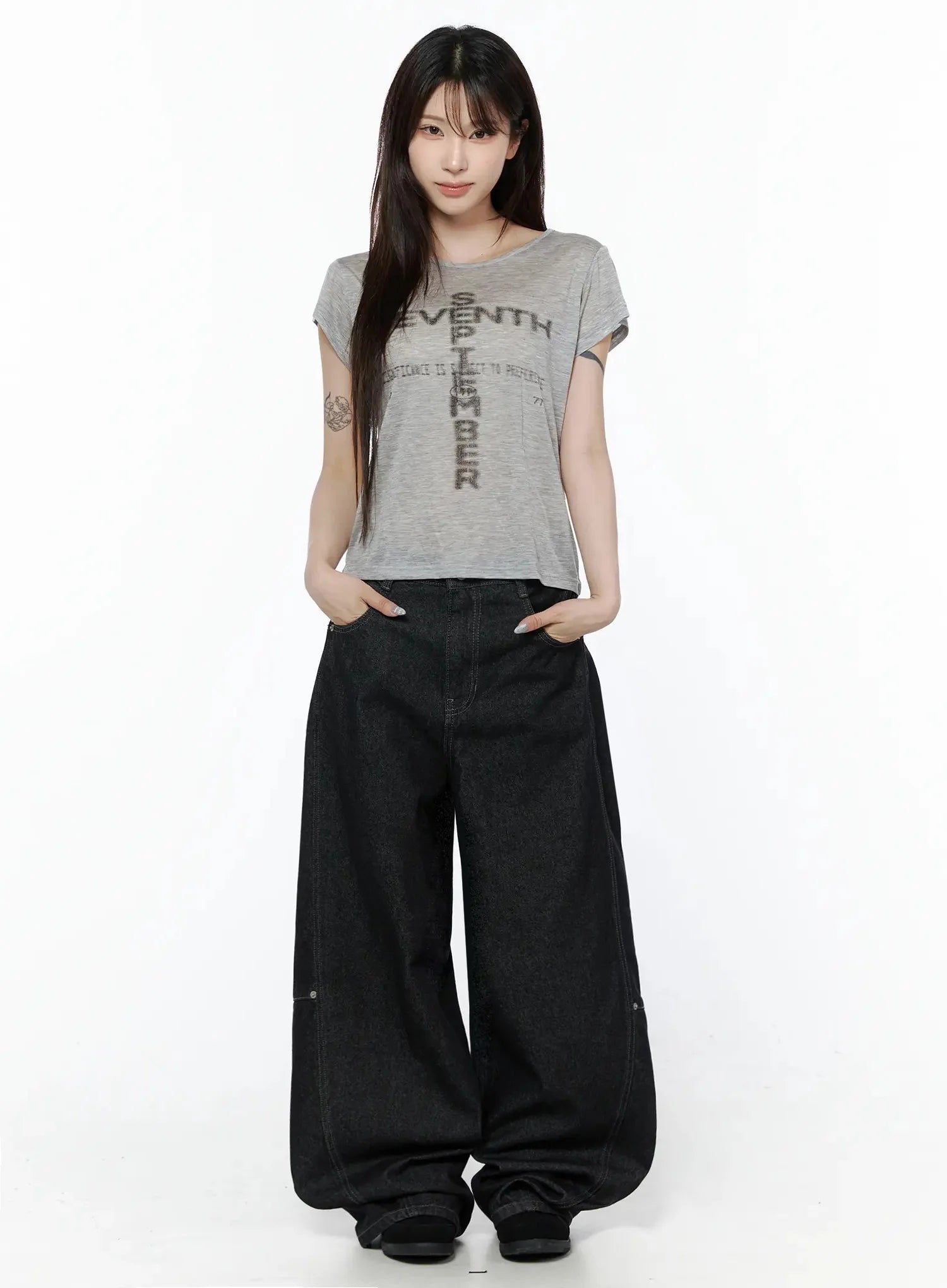Maelani Rivet Wide Balloon Jeans IL502