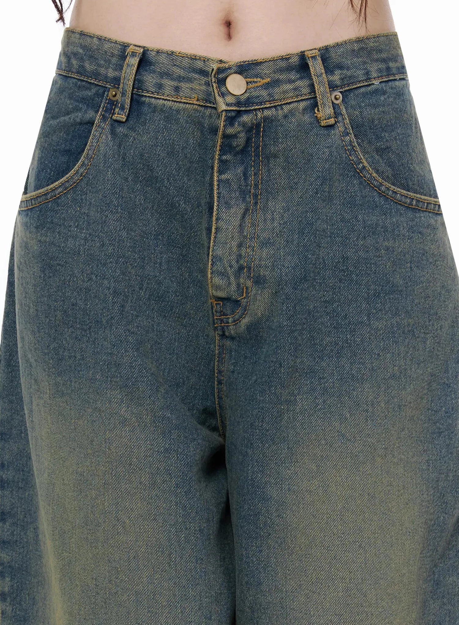 Marion Washed Wide-Leg Jeans IL506