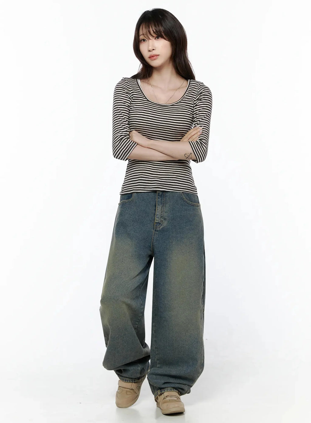 Marion Washed Wide-Leg Jeans IL506