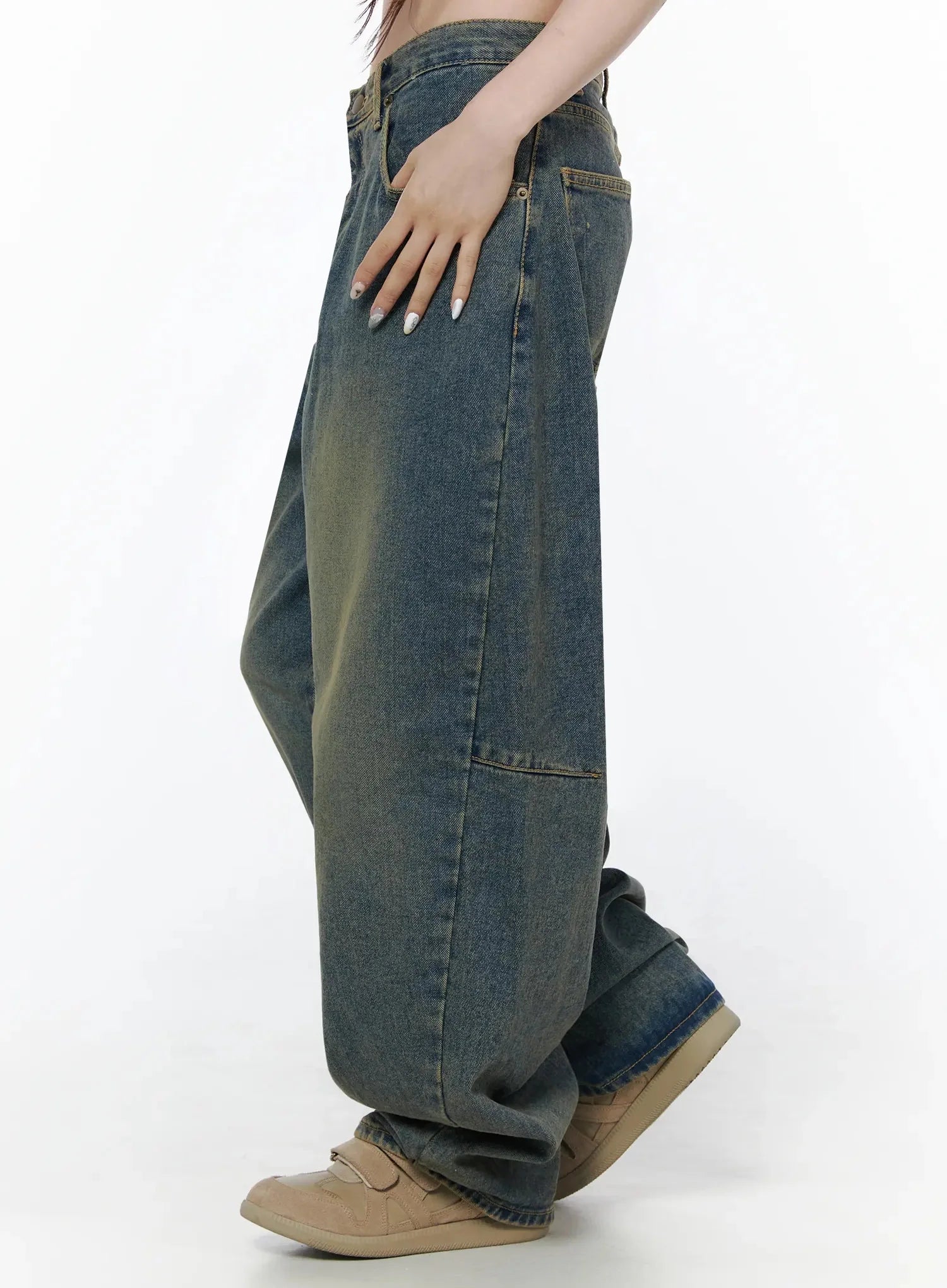 Marion Washed Wide-Leg Jeans IL506