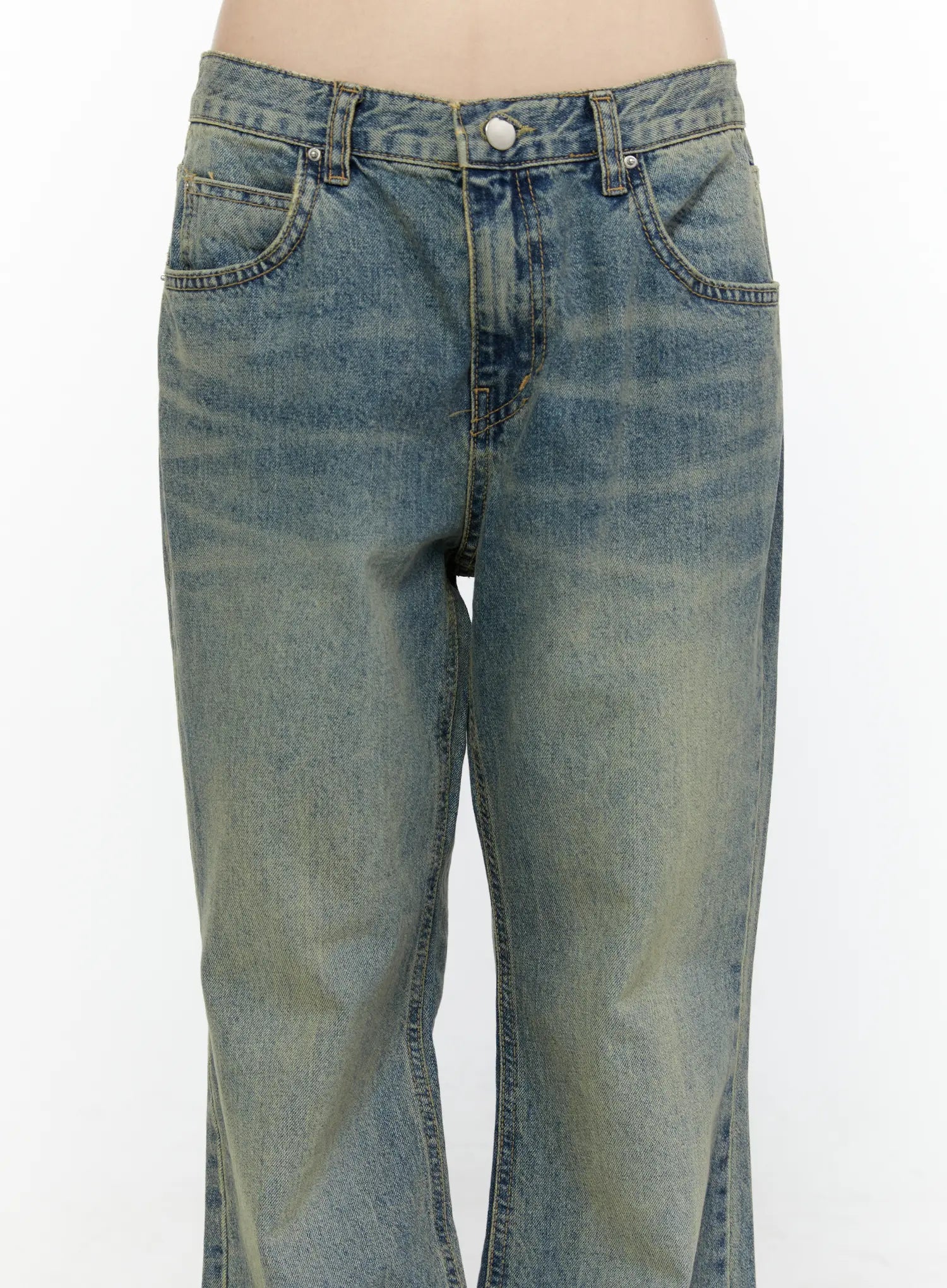 Mave Vintage Wash Flared Jeans CG504