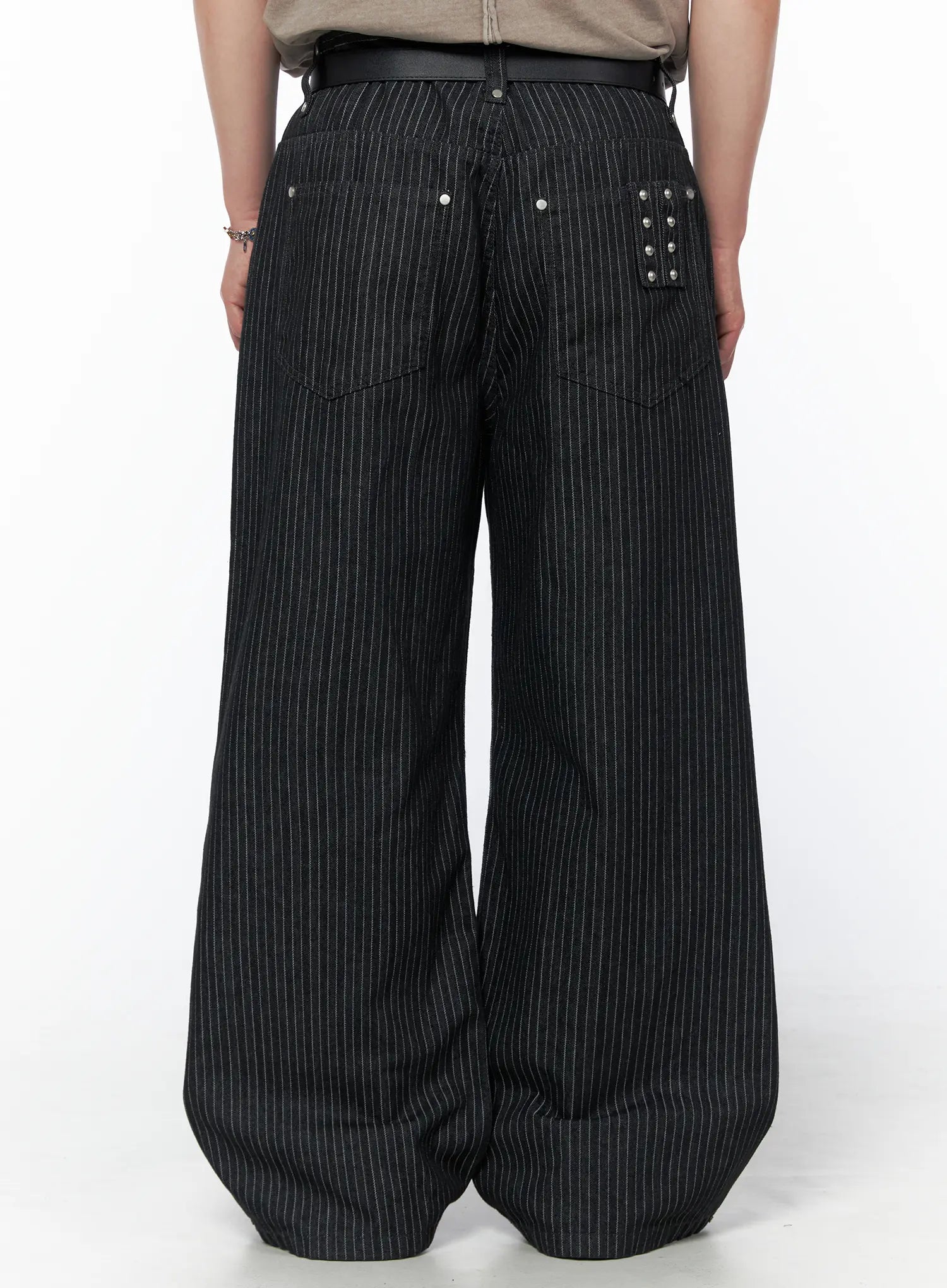 Men's Alexis Striped Wide Leg Jeans IU523