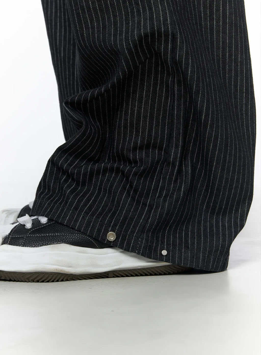 Men's Alexis Striped Wide Leg Jeans IU523