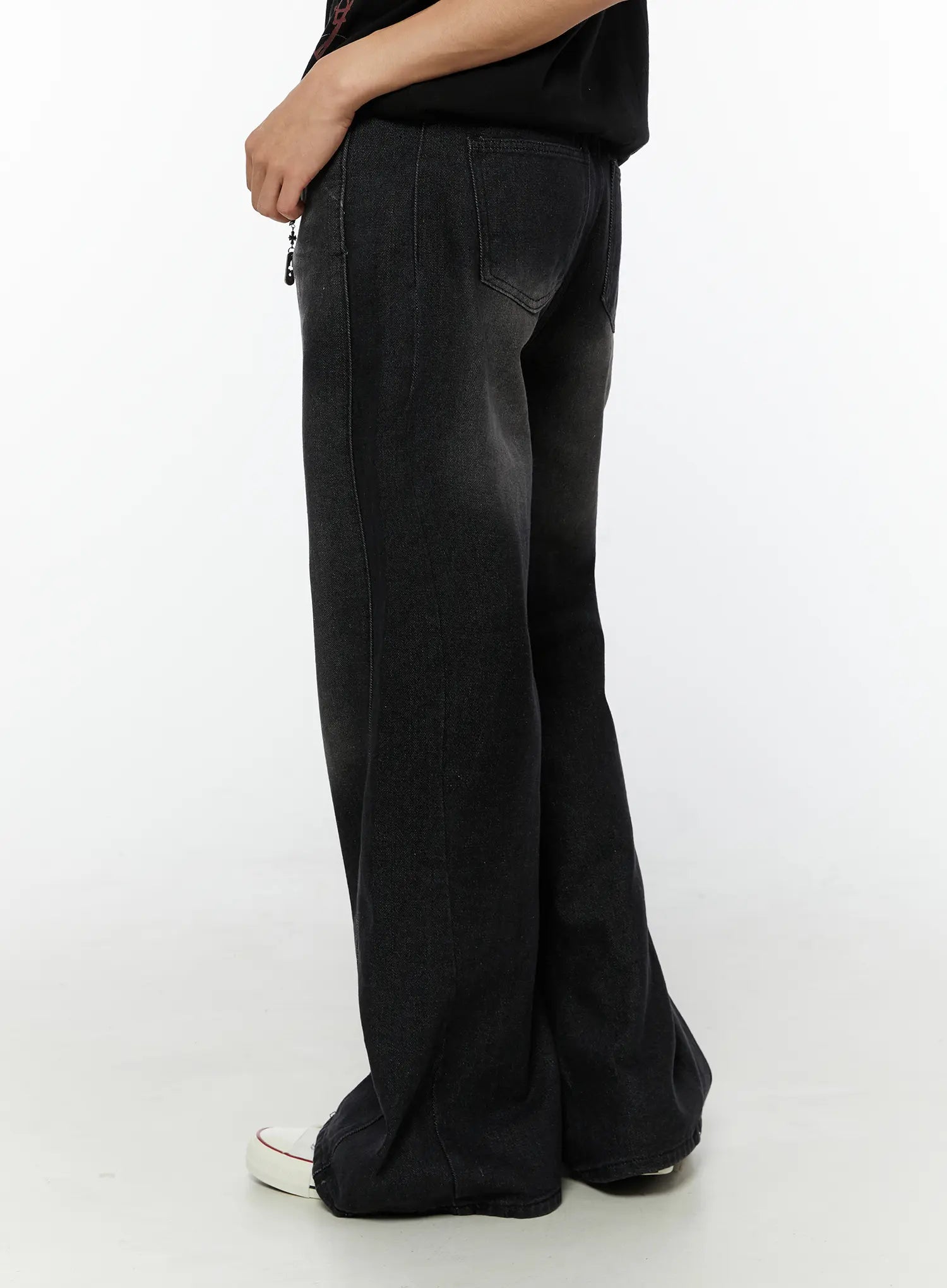 Men's Kane Wash Wide Leg Jeans IG506