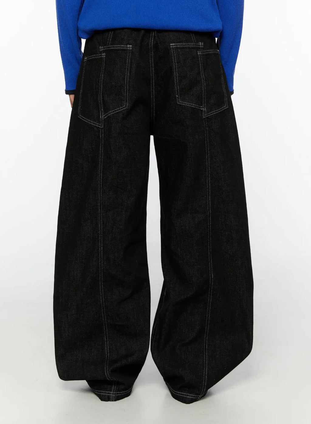 Men's Loki Wide-Leg Jeans IG507