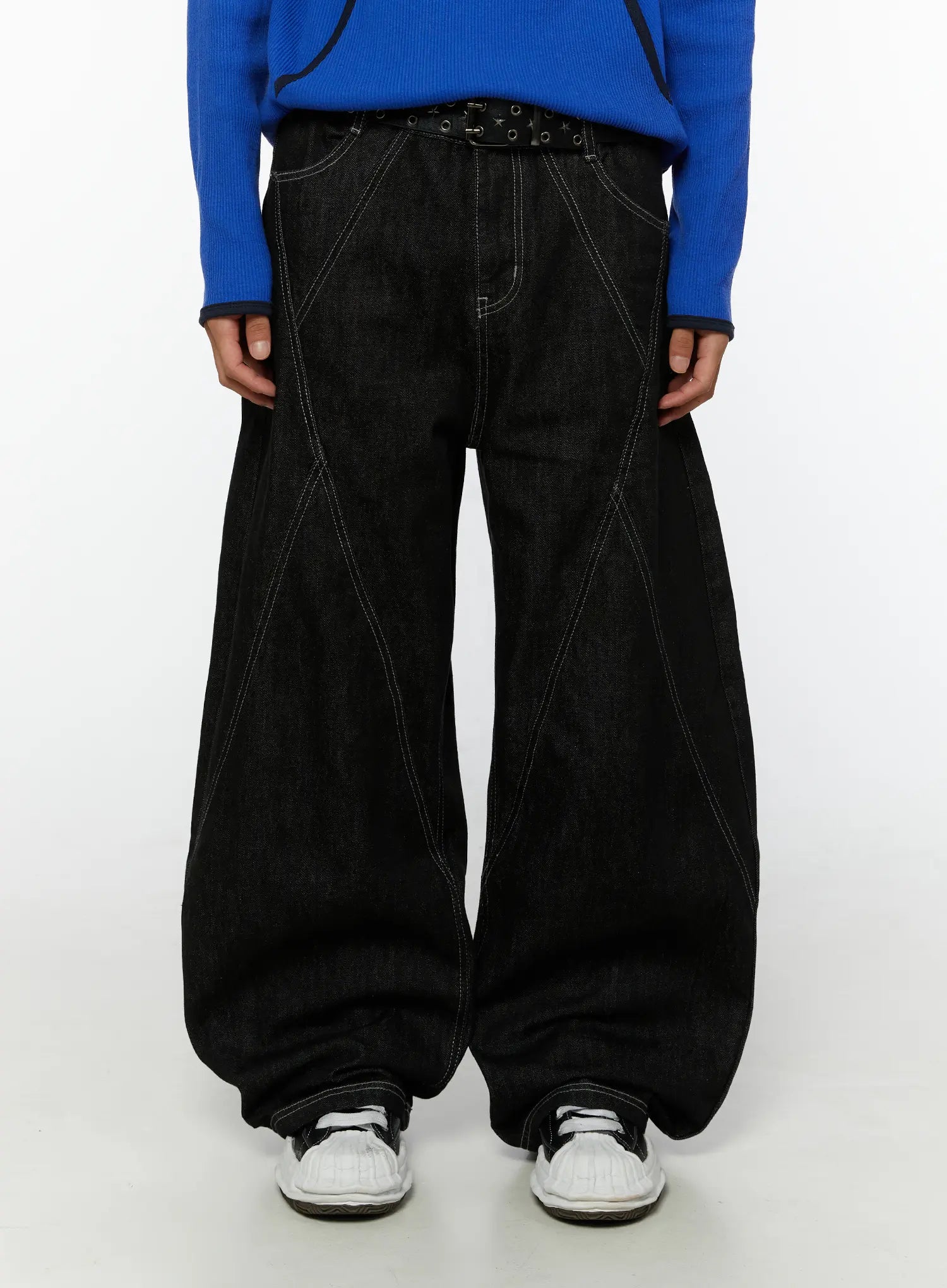 Men's Loki Wide-Leg Jeans IG507