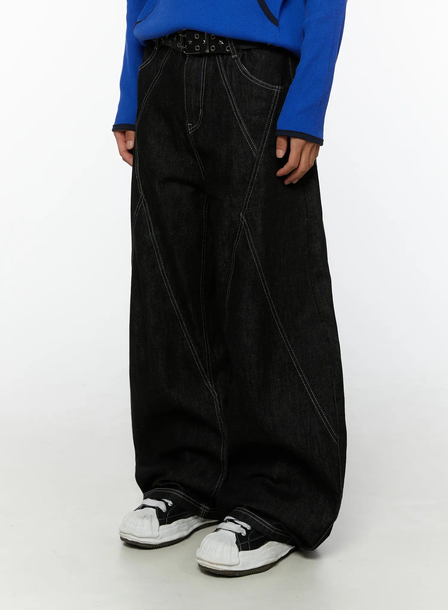 Men's Loki Wide-Leg Jeans IG507