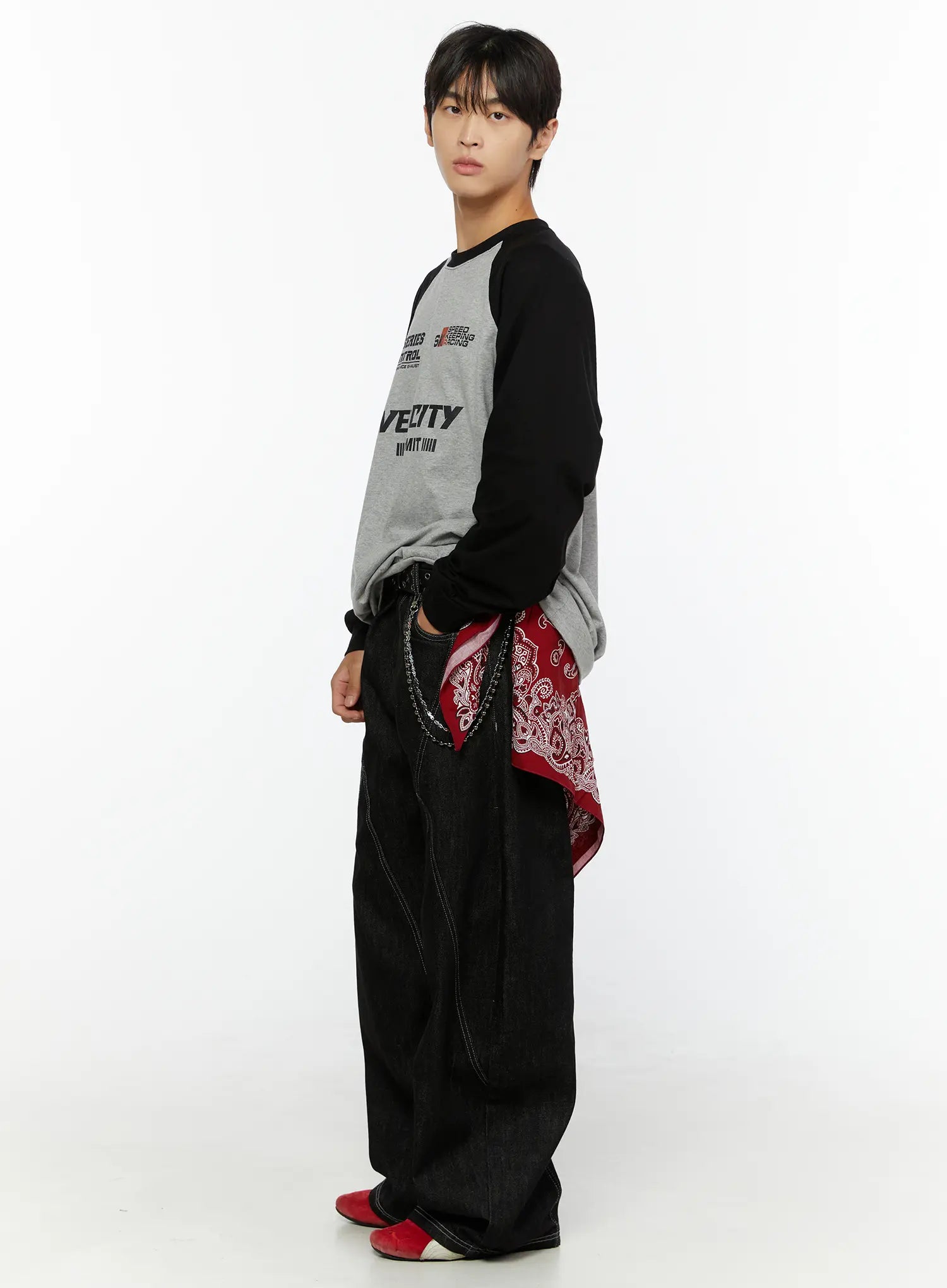 Men's Loki Wide-Leg Jeans IG507