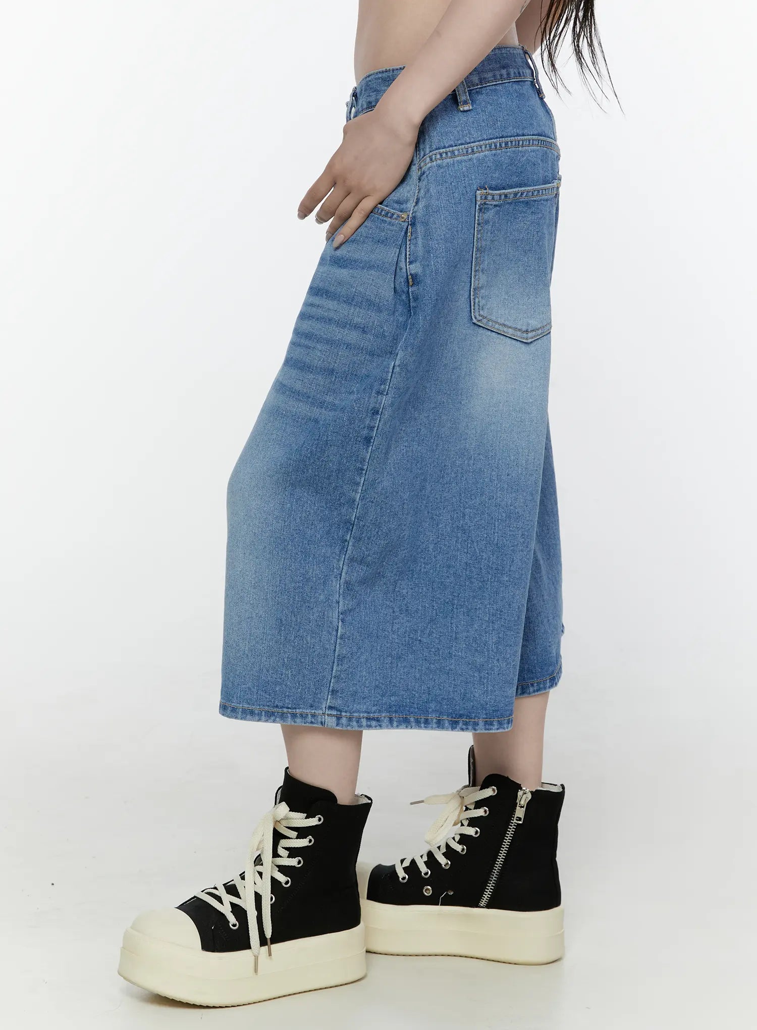 Miu Wide Leg Jeans IL521
