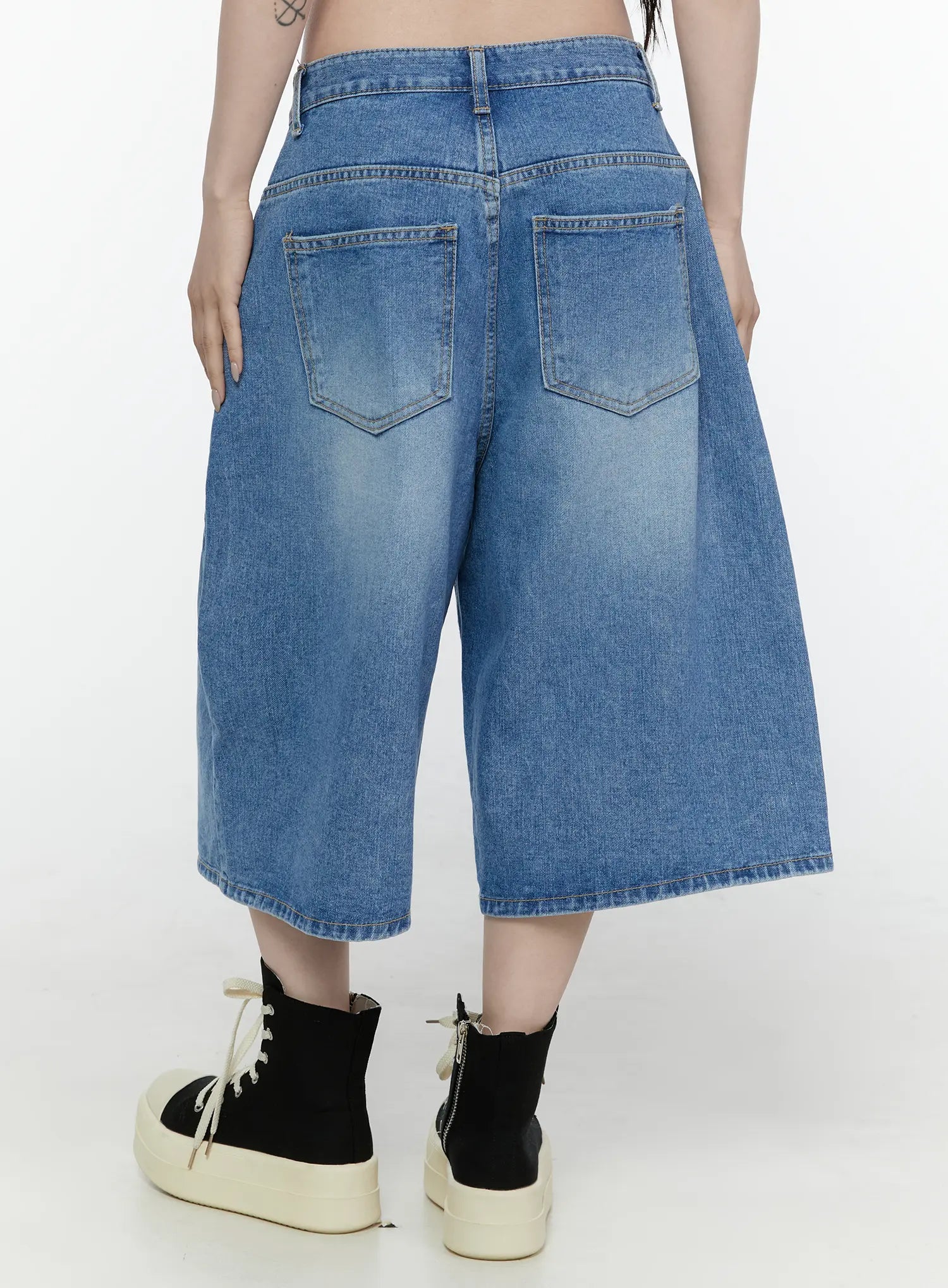 Miu Wide Leg Jeans IL521