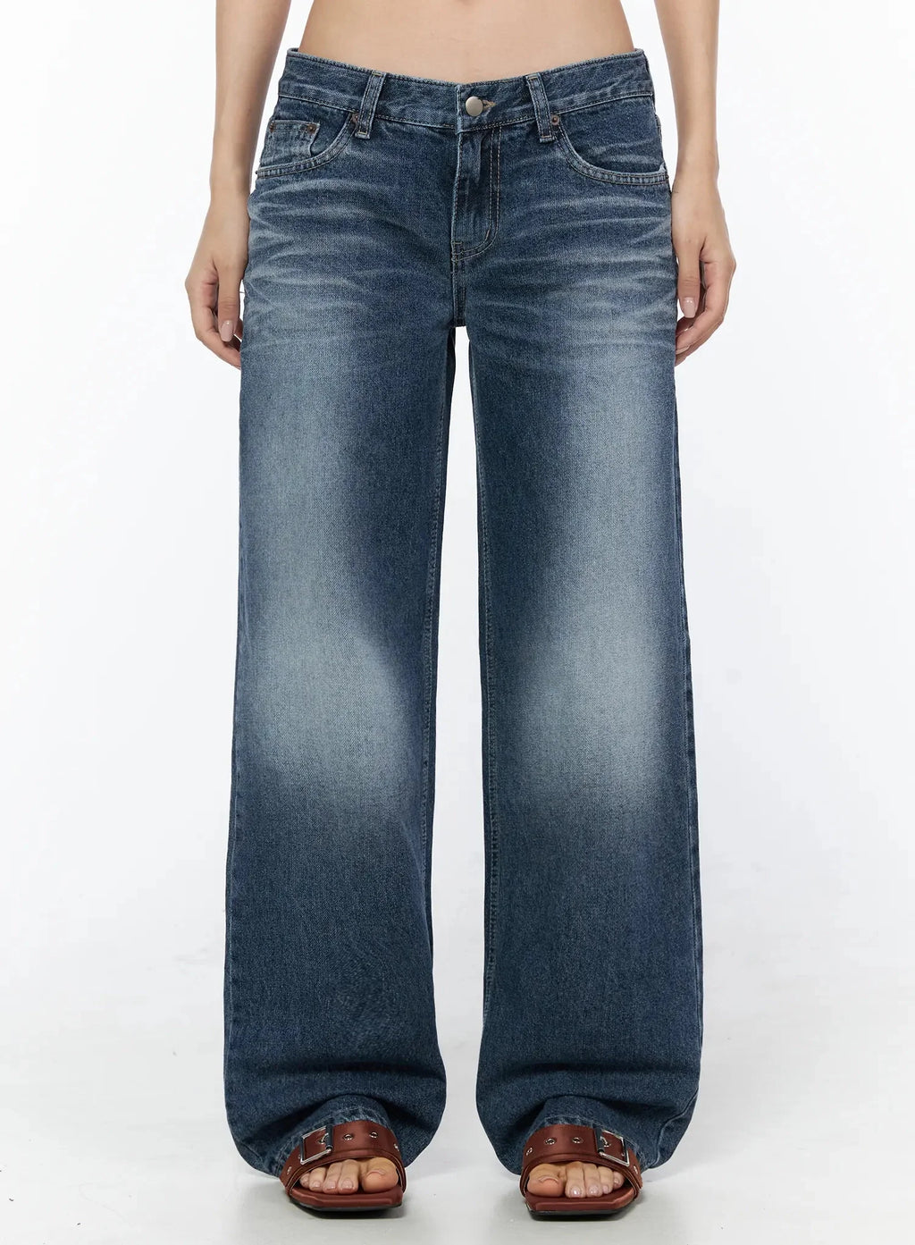 Ollie Low-Rise Straight Jeans IL531