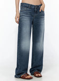 Ollie Low-Rise Straight Jeans IL531
