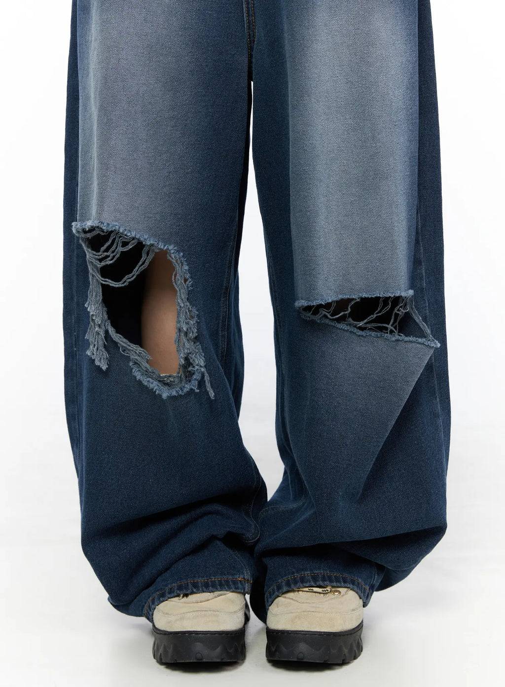 Zovie Distressed Washed Wide Leg Jeans CL514