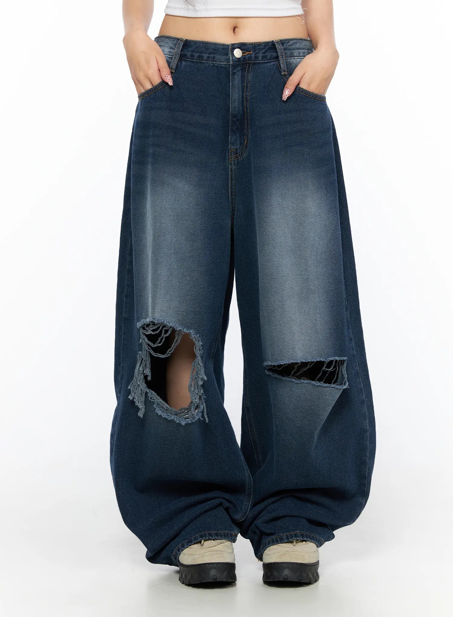 Zovie Distressed Washed Wide Leg Jeans CL514