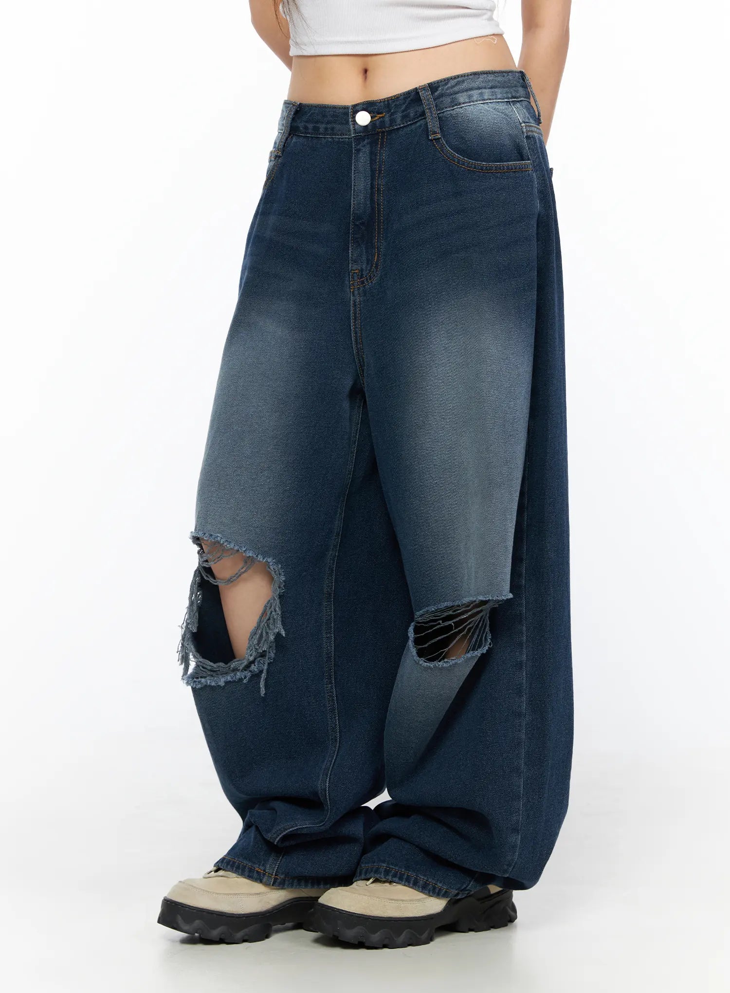 Zovie Distressed Washed Wide Leg Jeans CL514