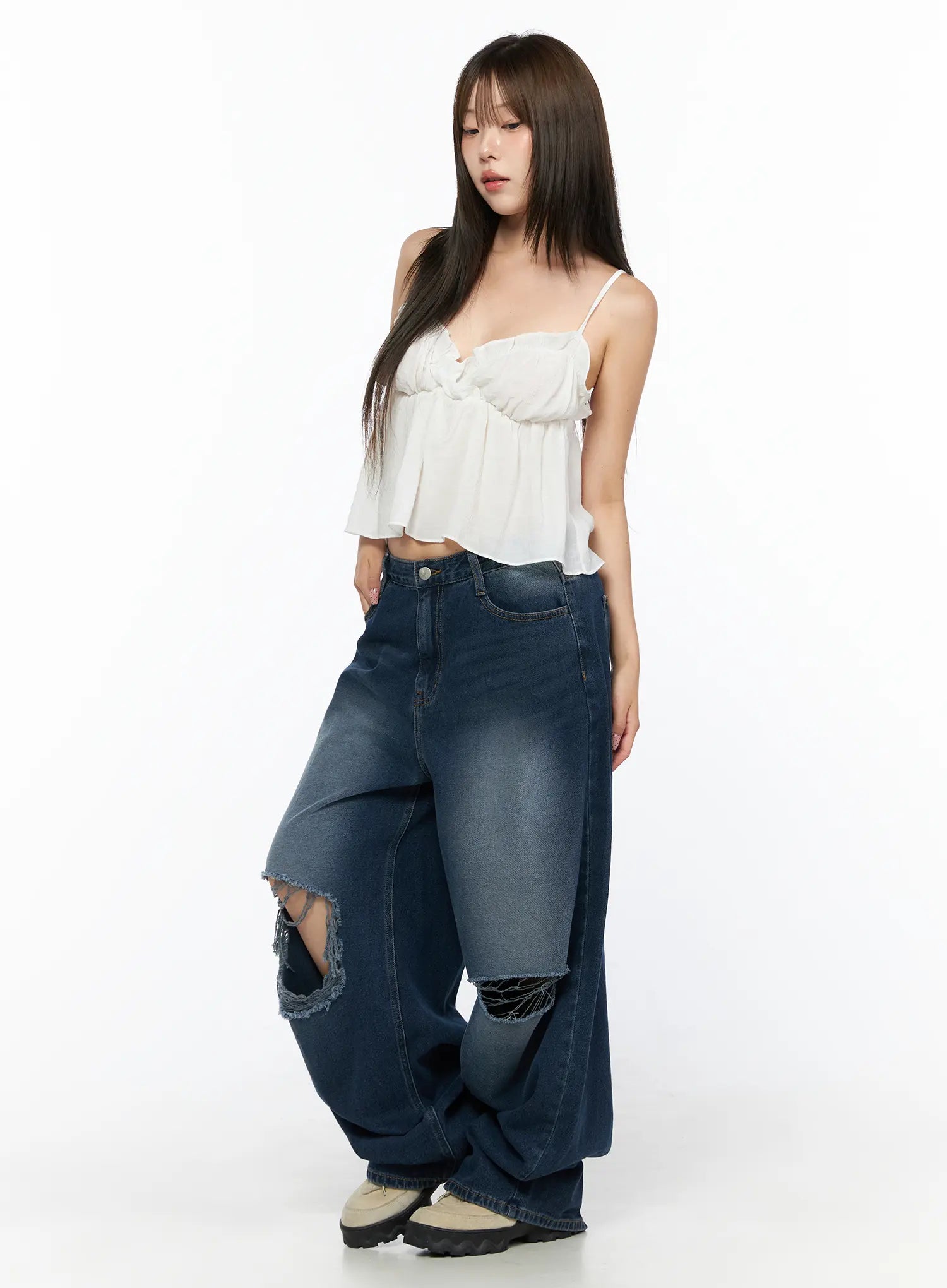 Zovie Distressed Washed Wide Leg Jeans CL514