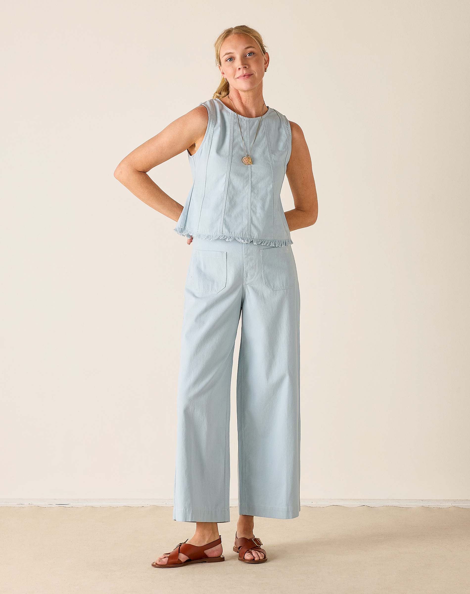 Luna Twill Paneled Top