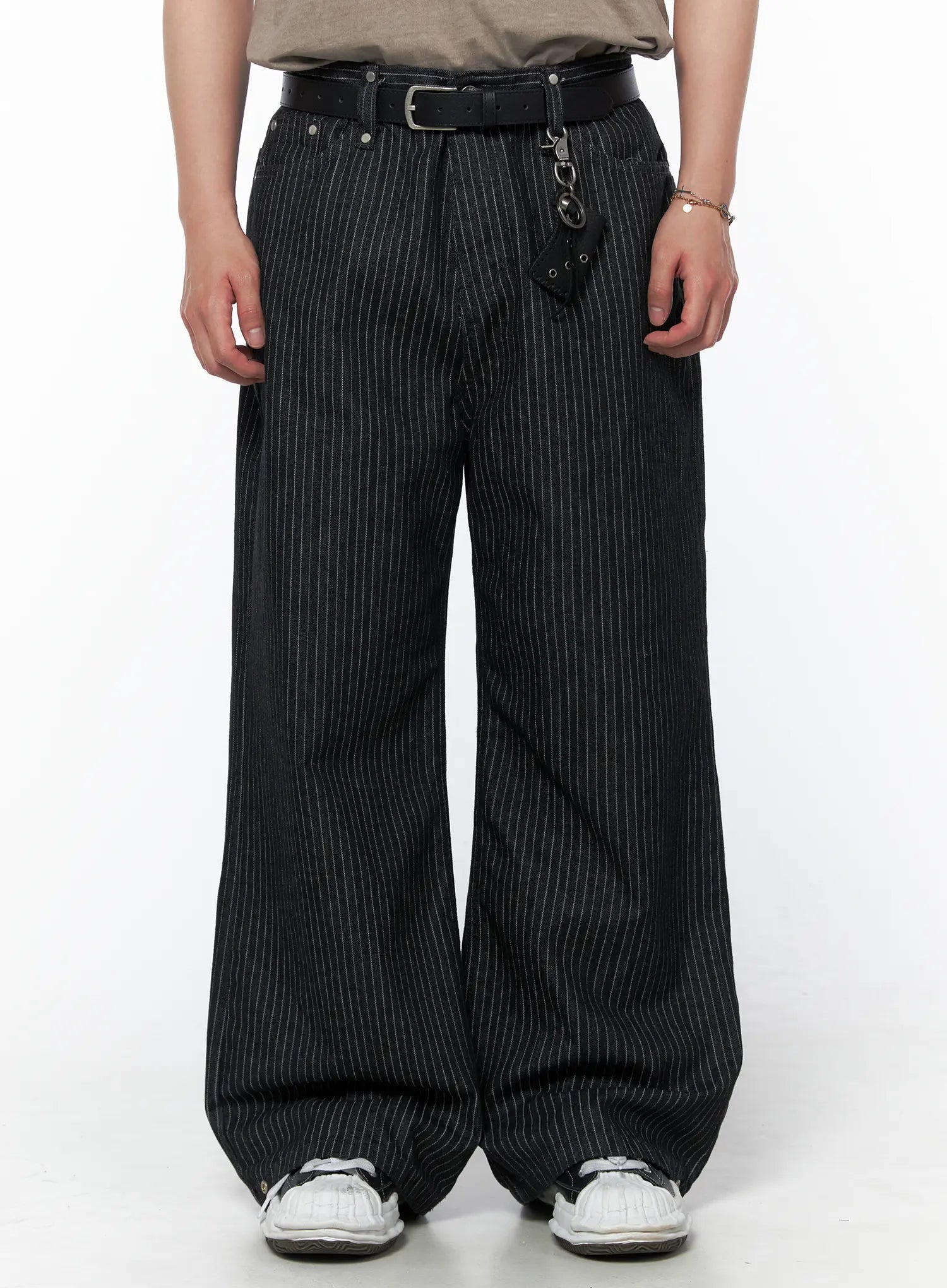 Men's Alexis Striped Wide Leg Jeans IU523