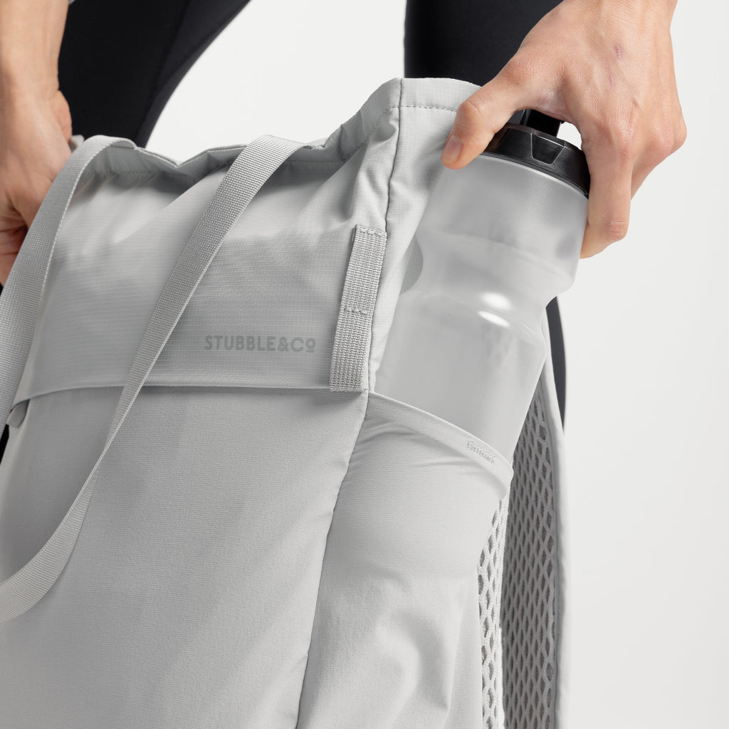 Motion Tote Pack 18L
