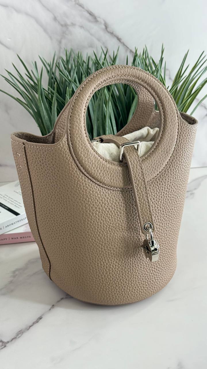 Elegant Duo – Genuine Grained Leather Bag with Cosmetic Pouch and Long Strap