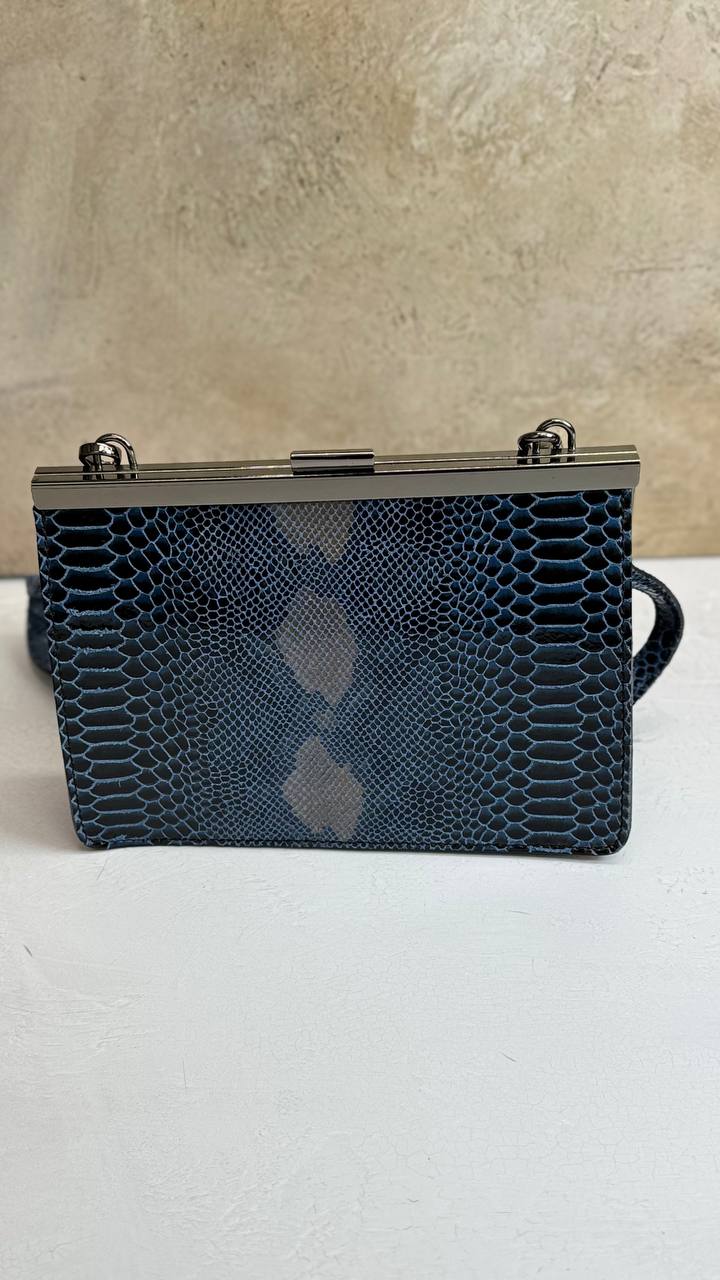 Italian Chic — genuine leather clutch bag