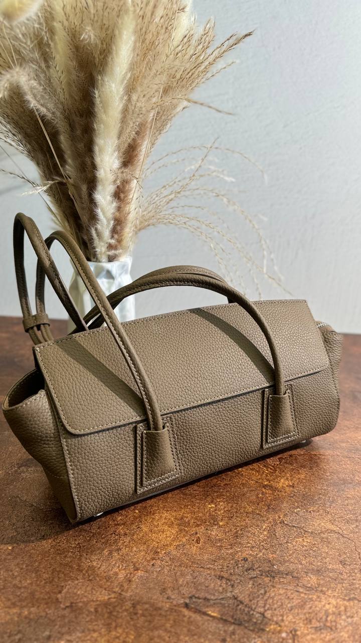 Elegance Bag – A Timeless Icon of Style